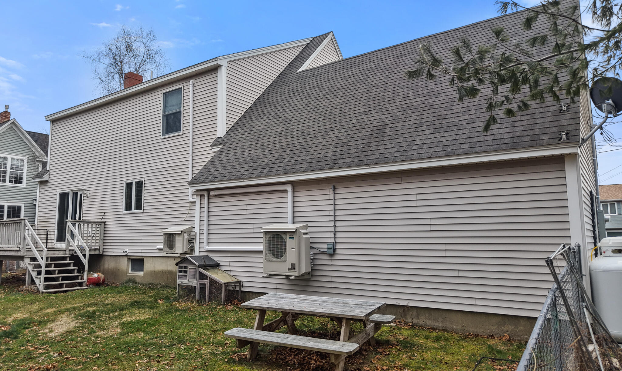 property viewer photo 42