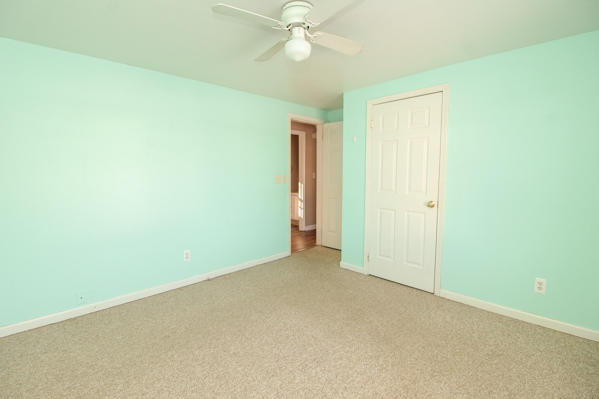 property viewer photo 17