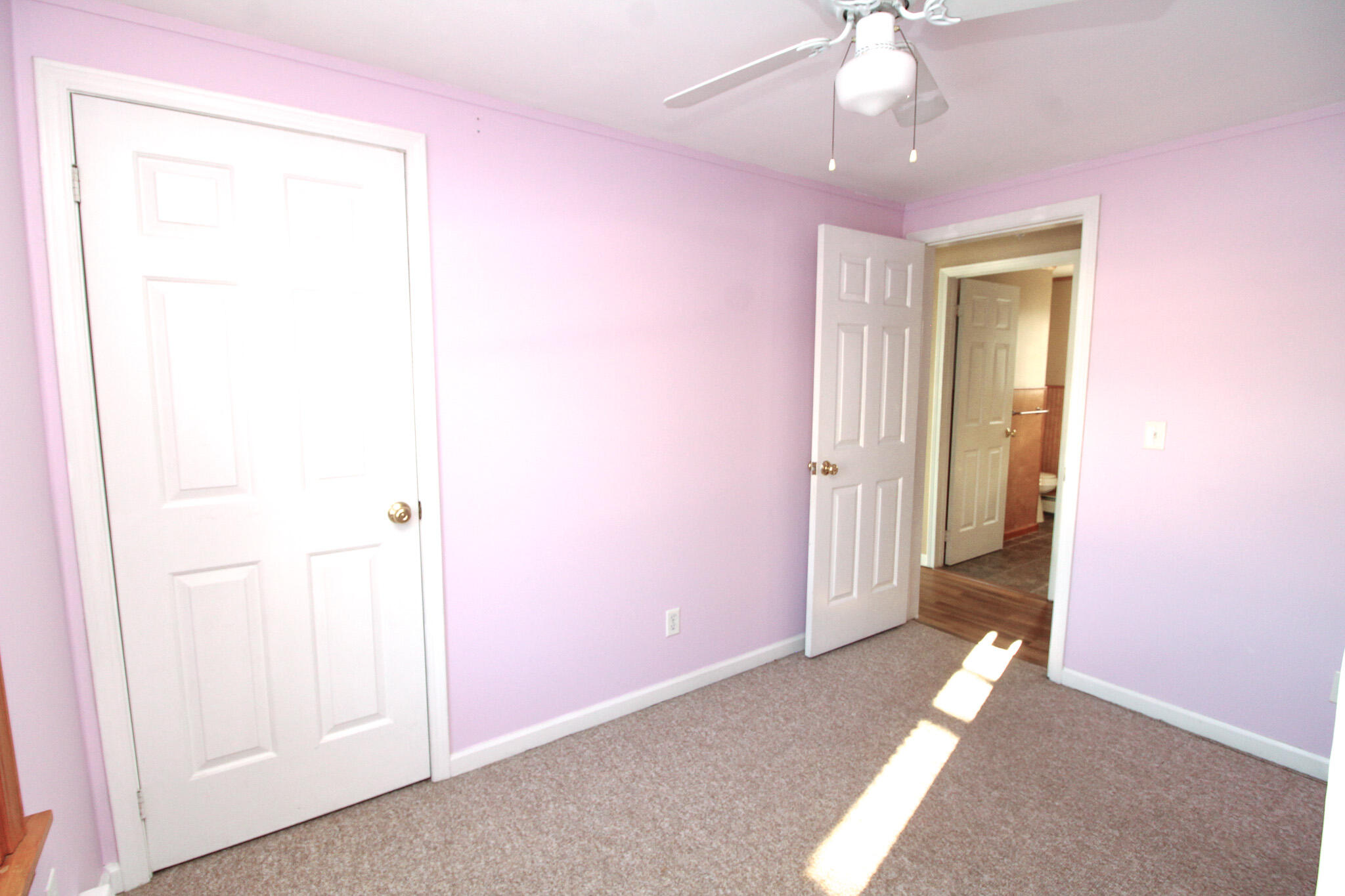 property viewer photo 24