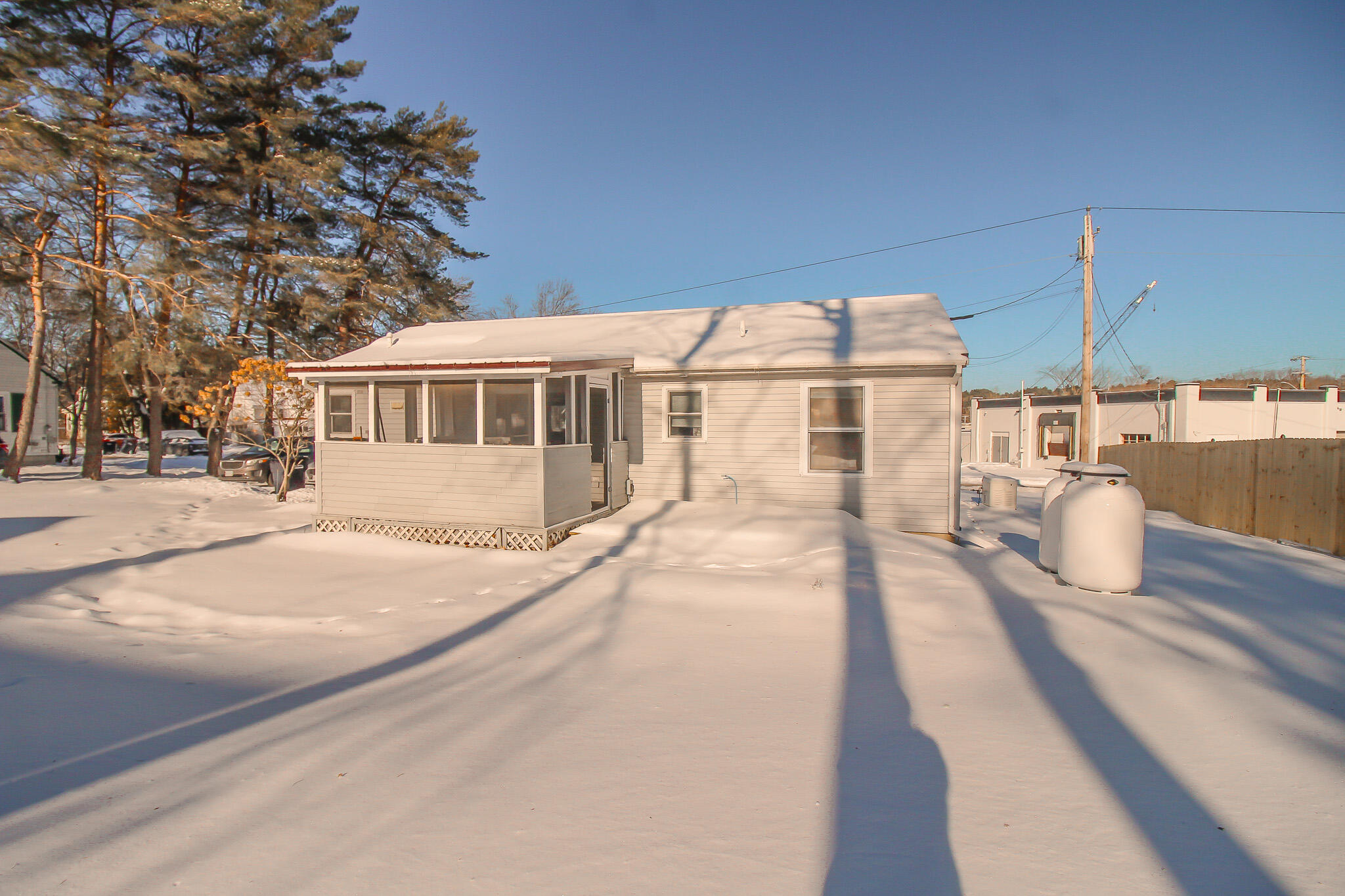 property viewer photo 3