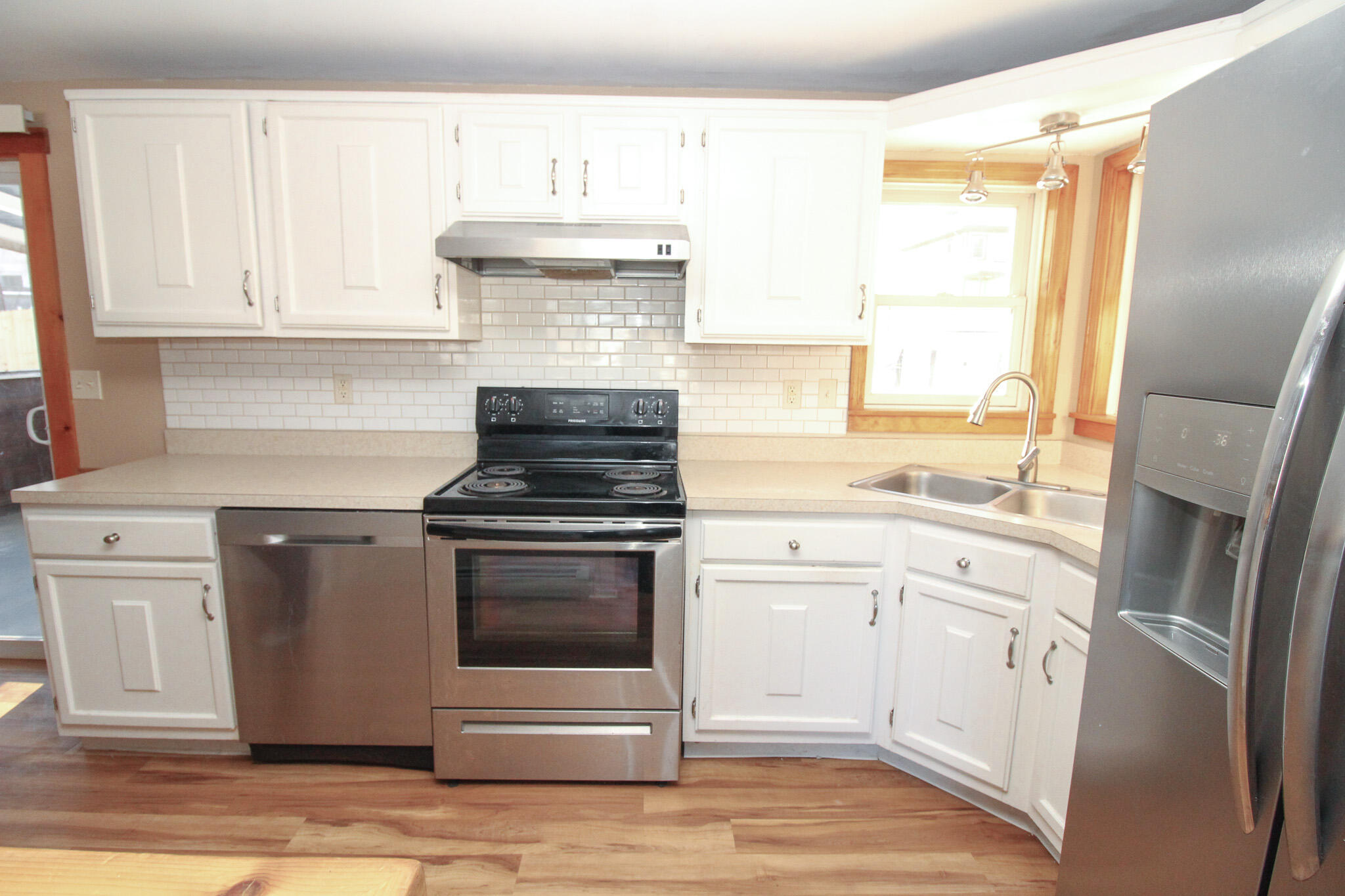 property viewer photo 5