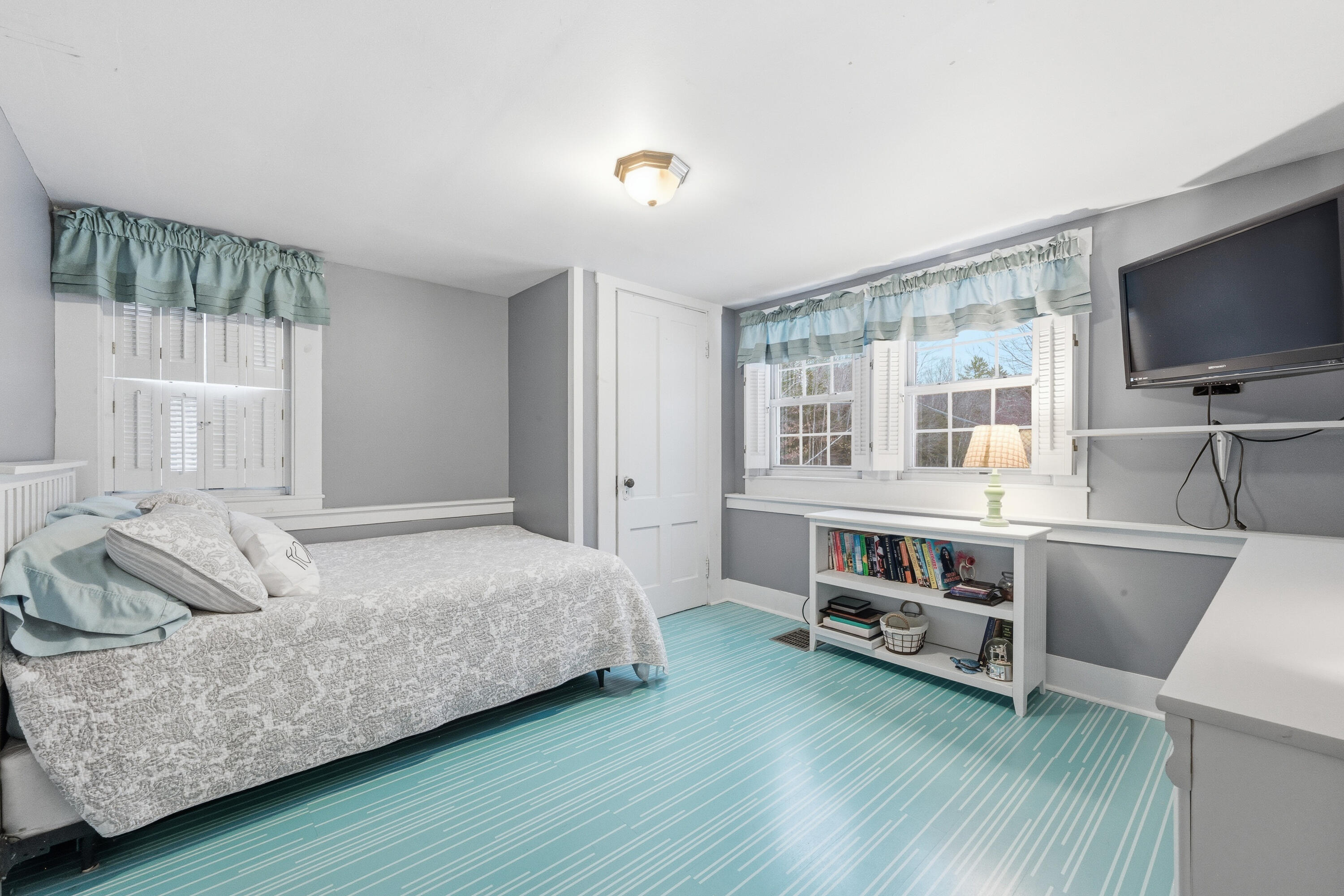main property photo 21