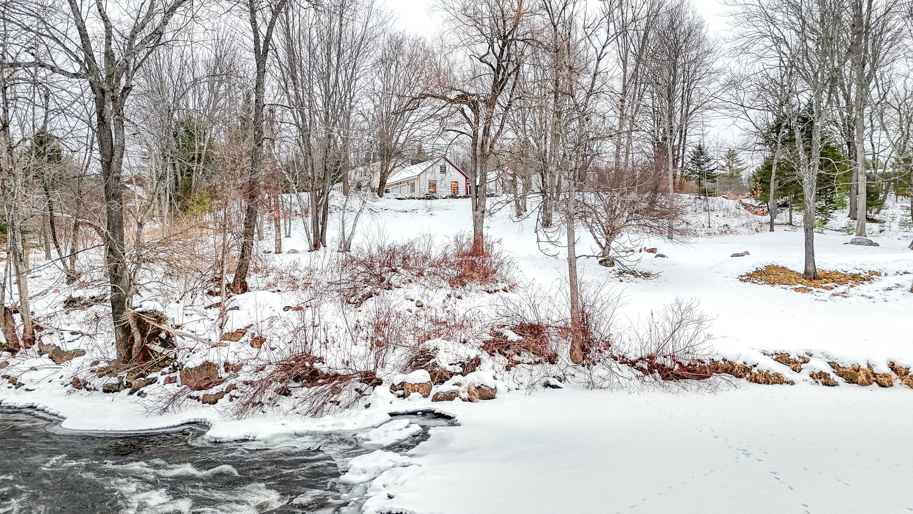 main property photo 49