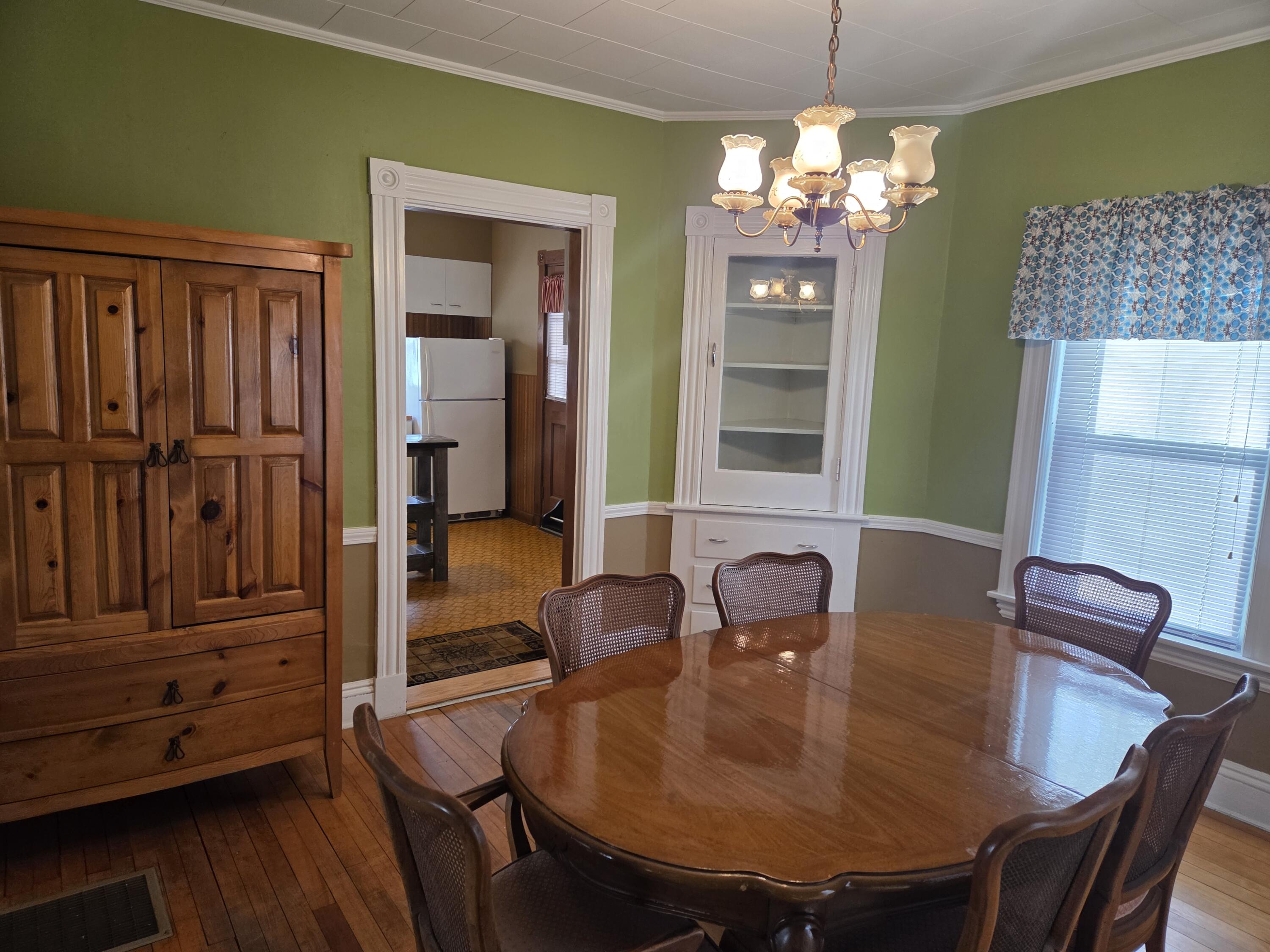 property viewer photo 3