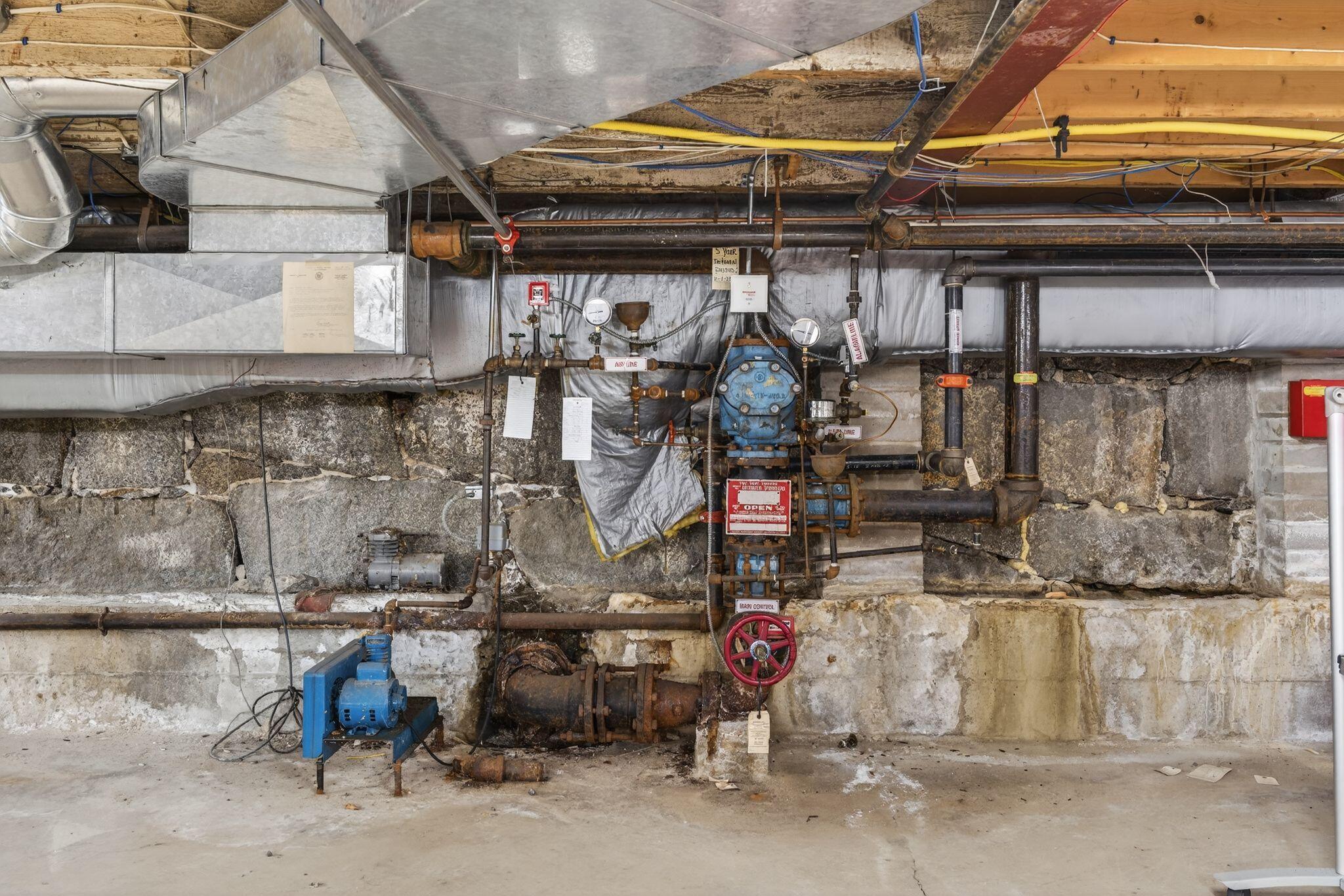 main property photo 50