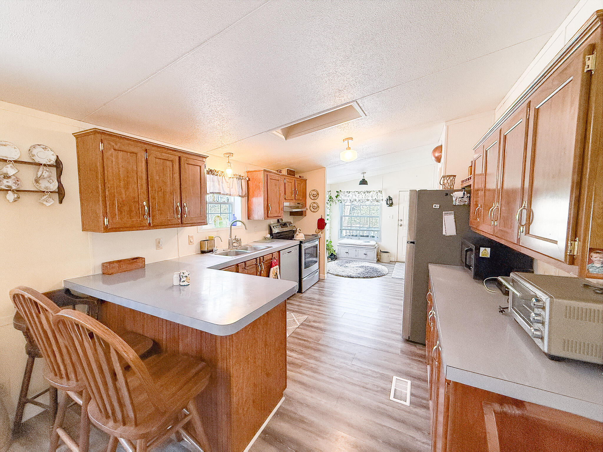 main property photo 12