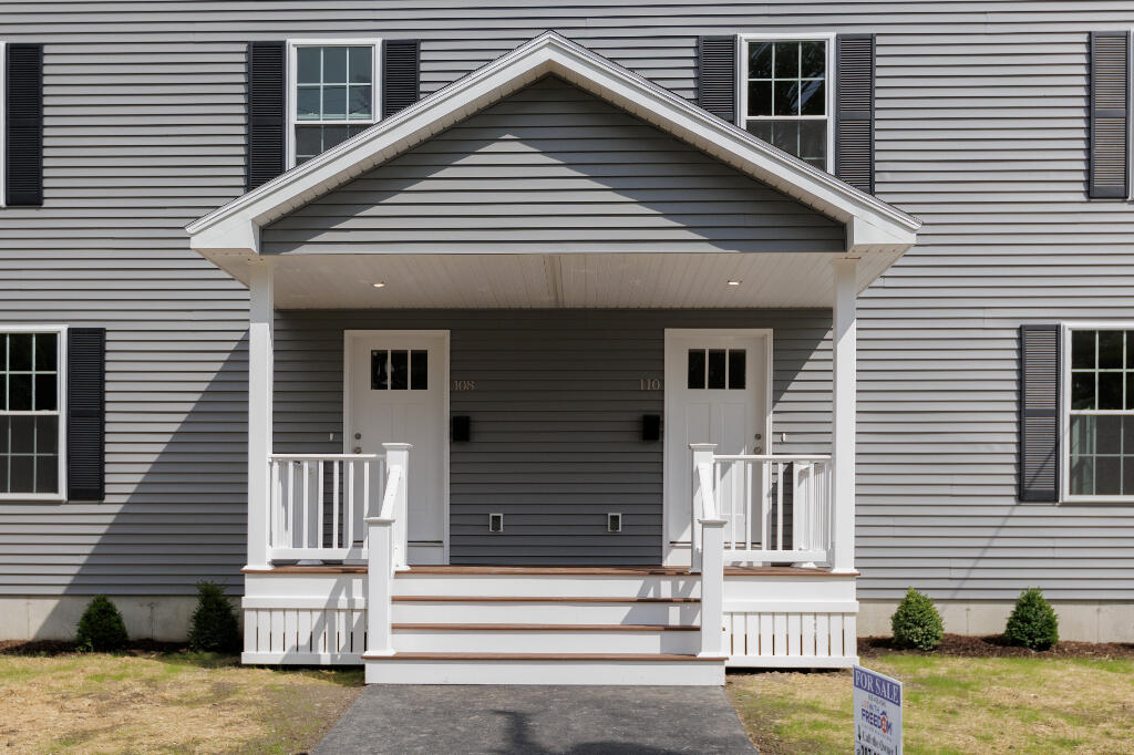 main property photo 73