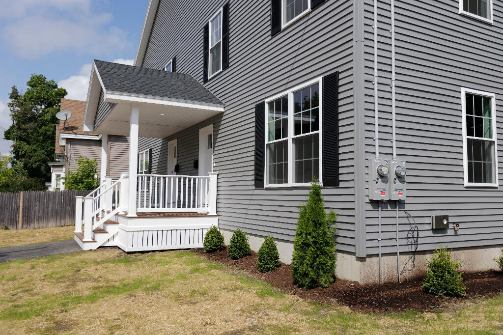main property photo 76