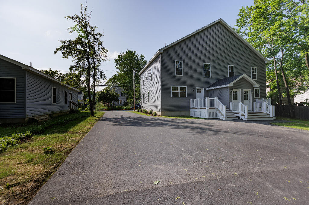 main property photo 88