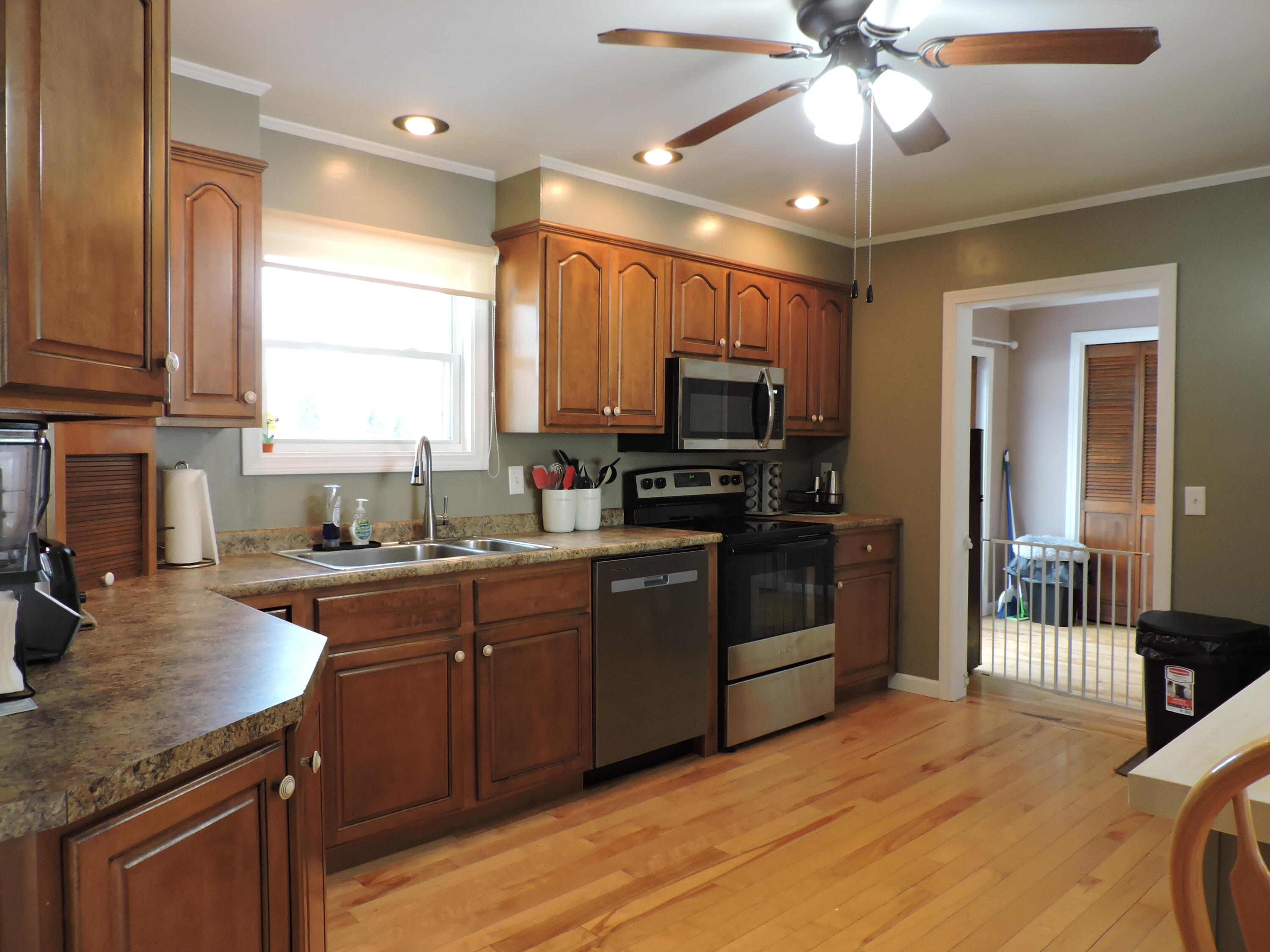 property viewer photo 5