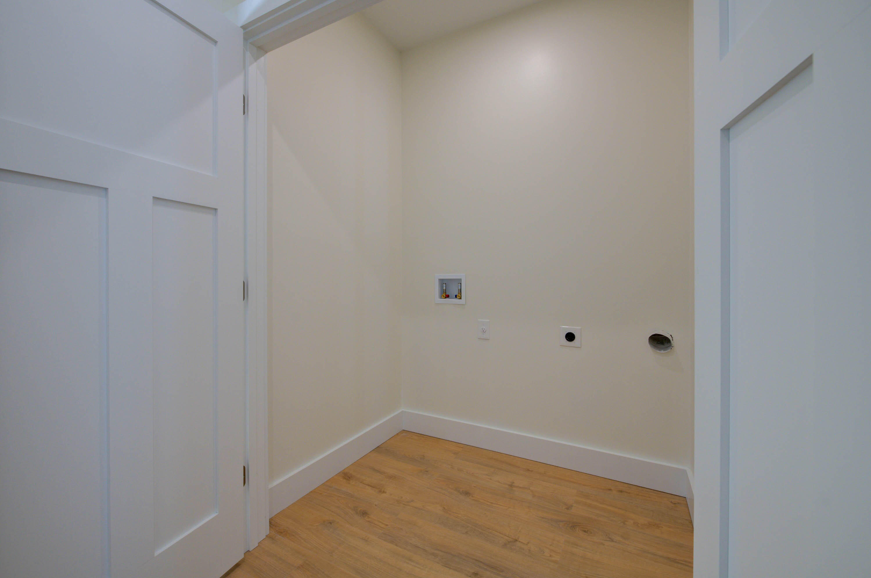 property viewer photo 15