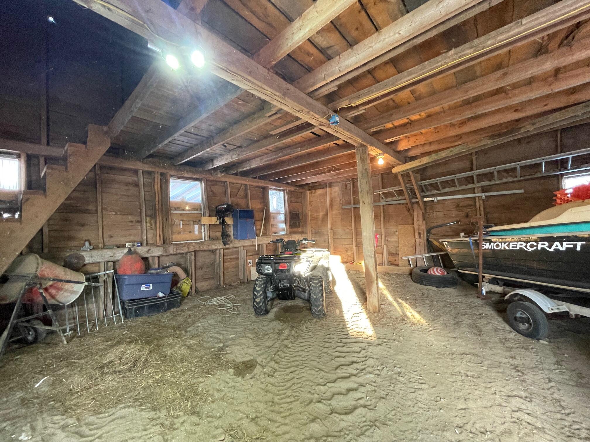 main property photo 12