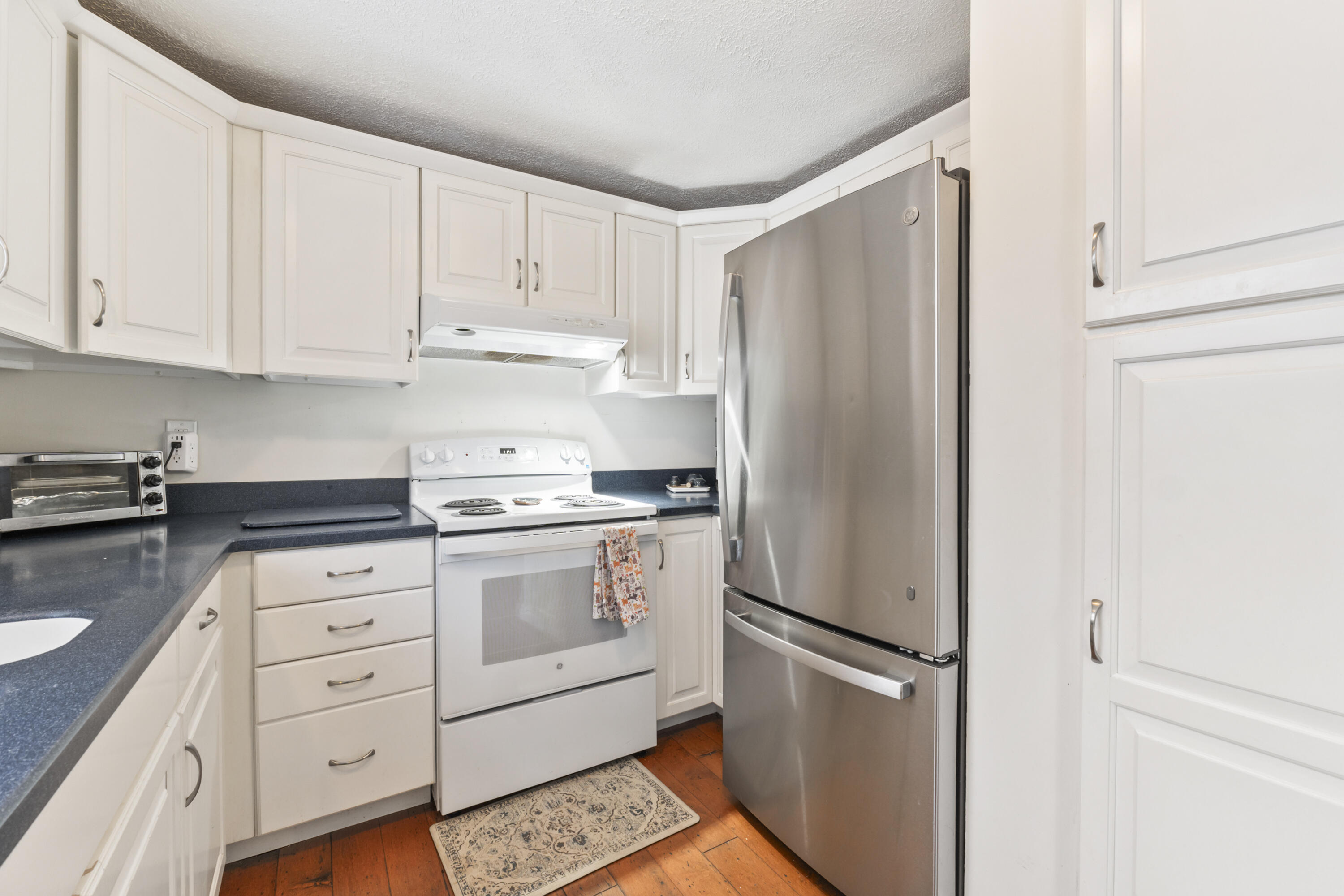 property viewer photo 16