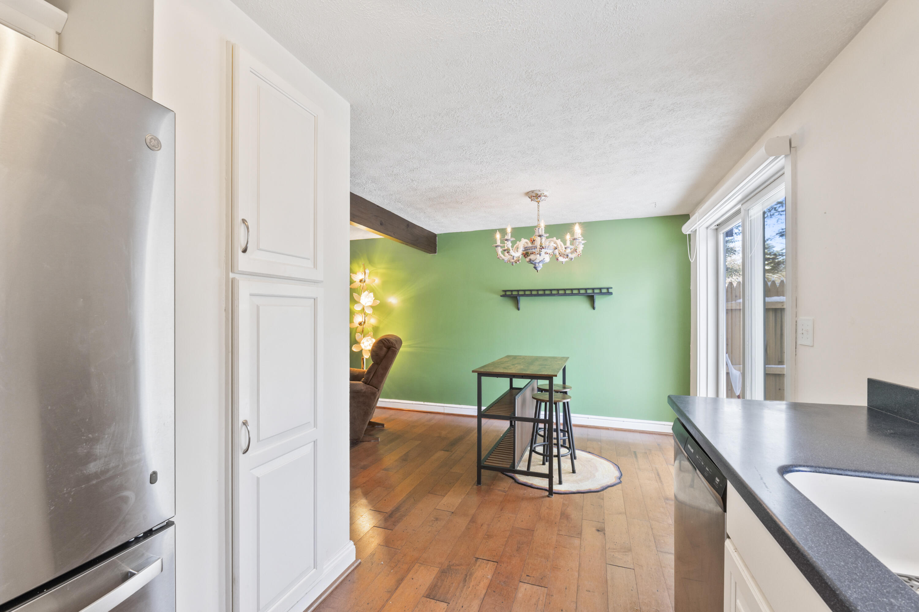 property viewer photo 18