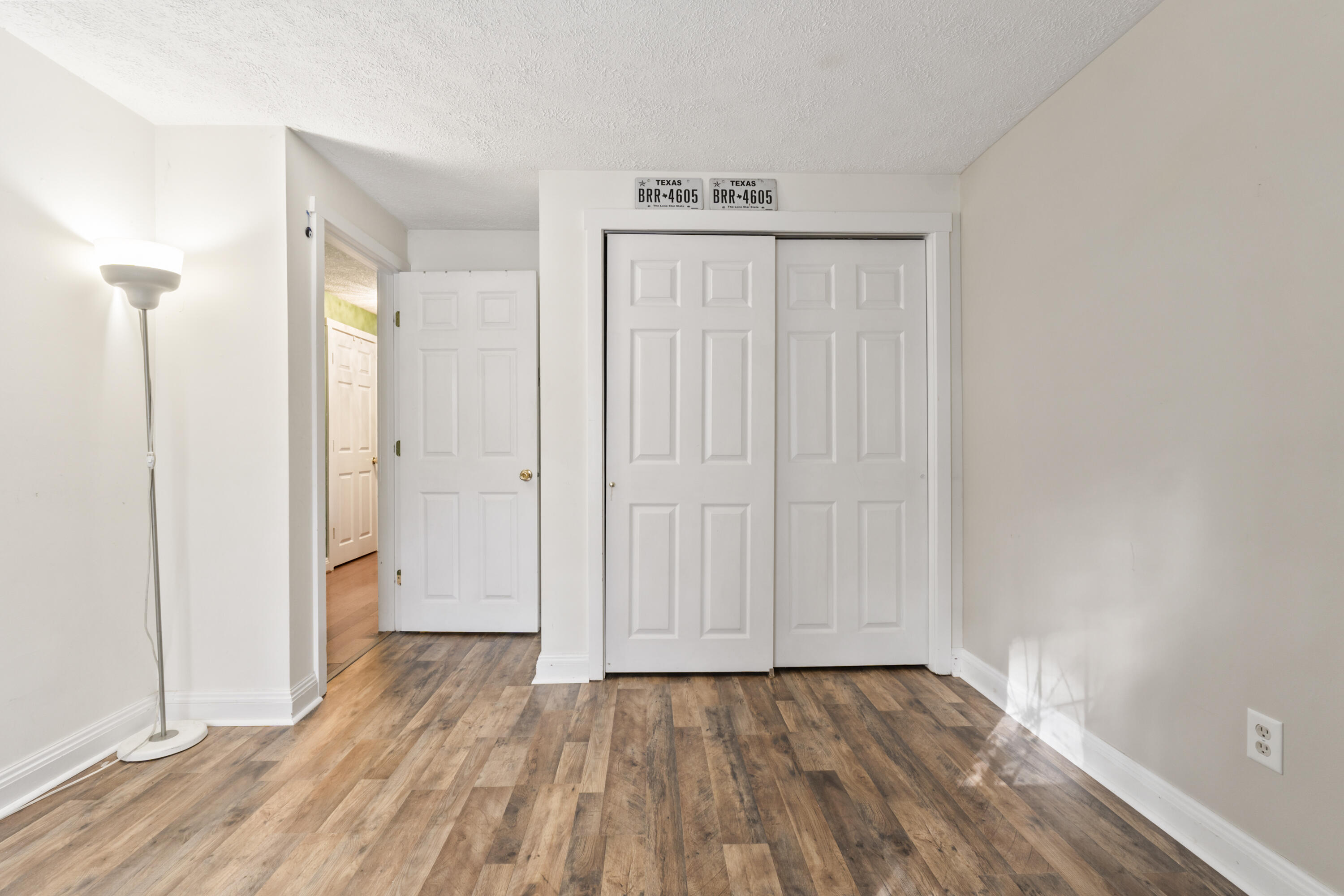 property viewer photo 27