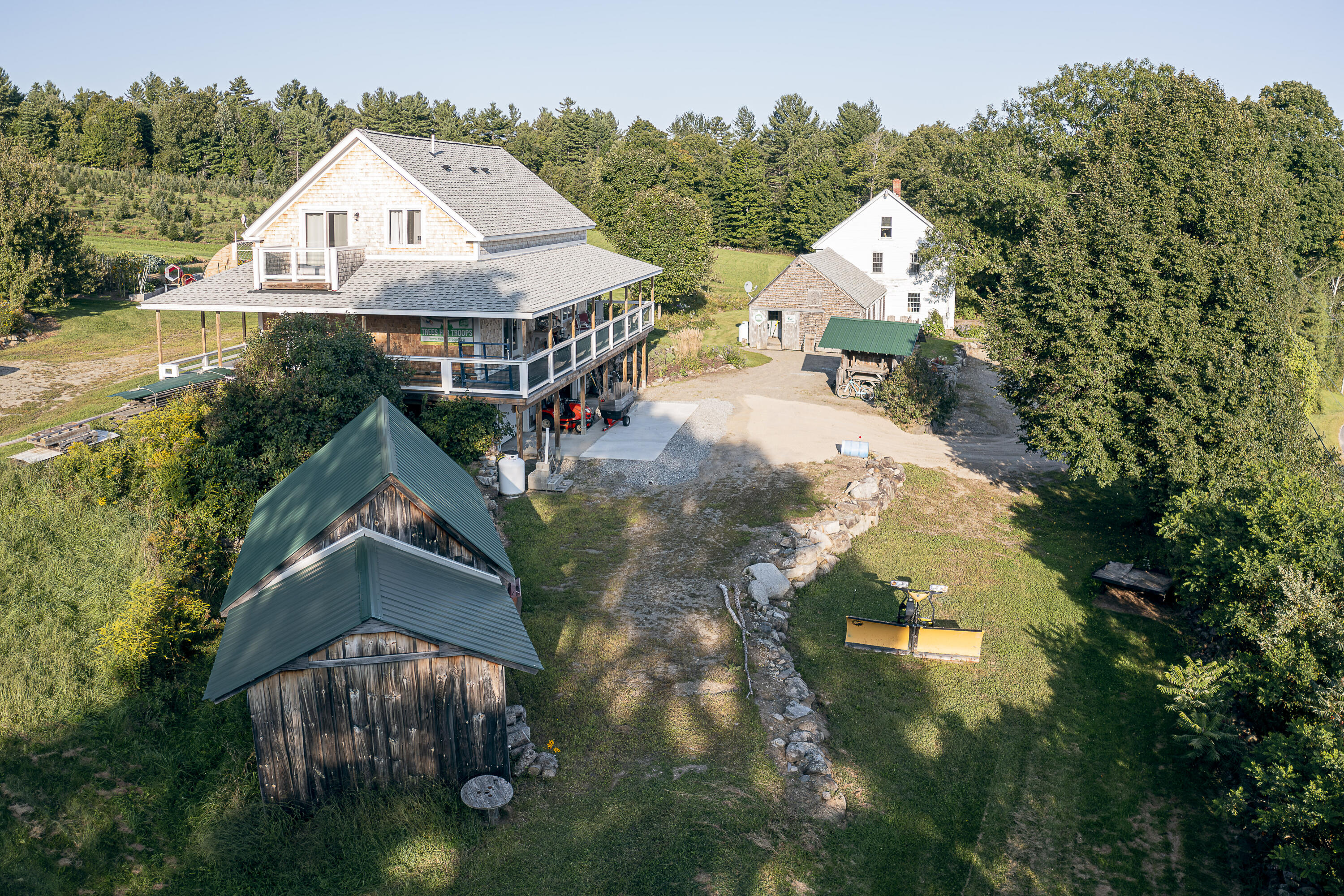 main property photo 21