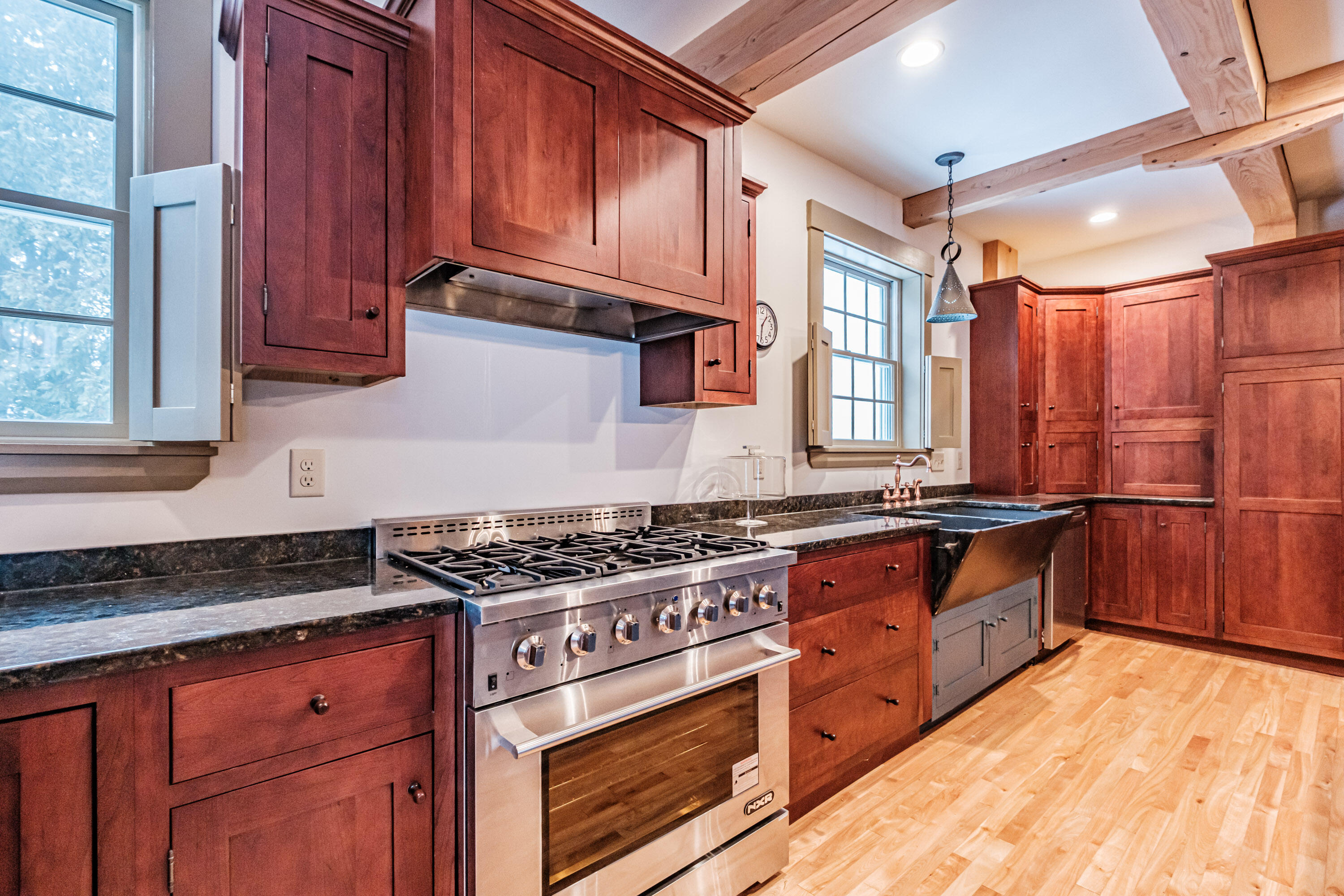 property viewer photo 9
