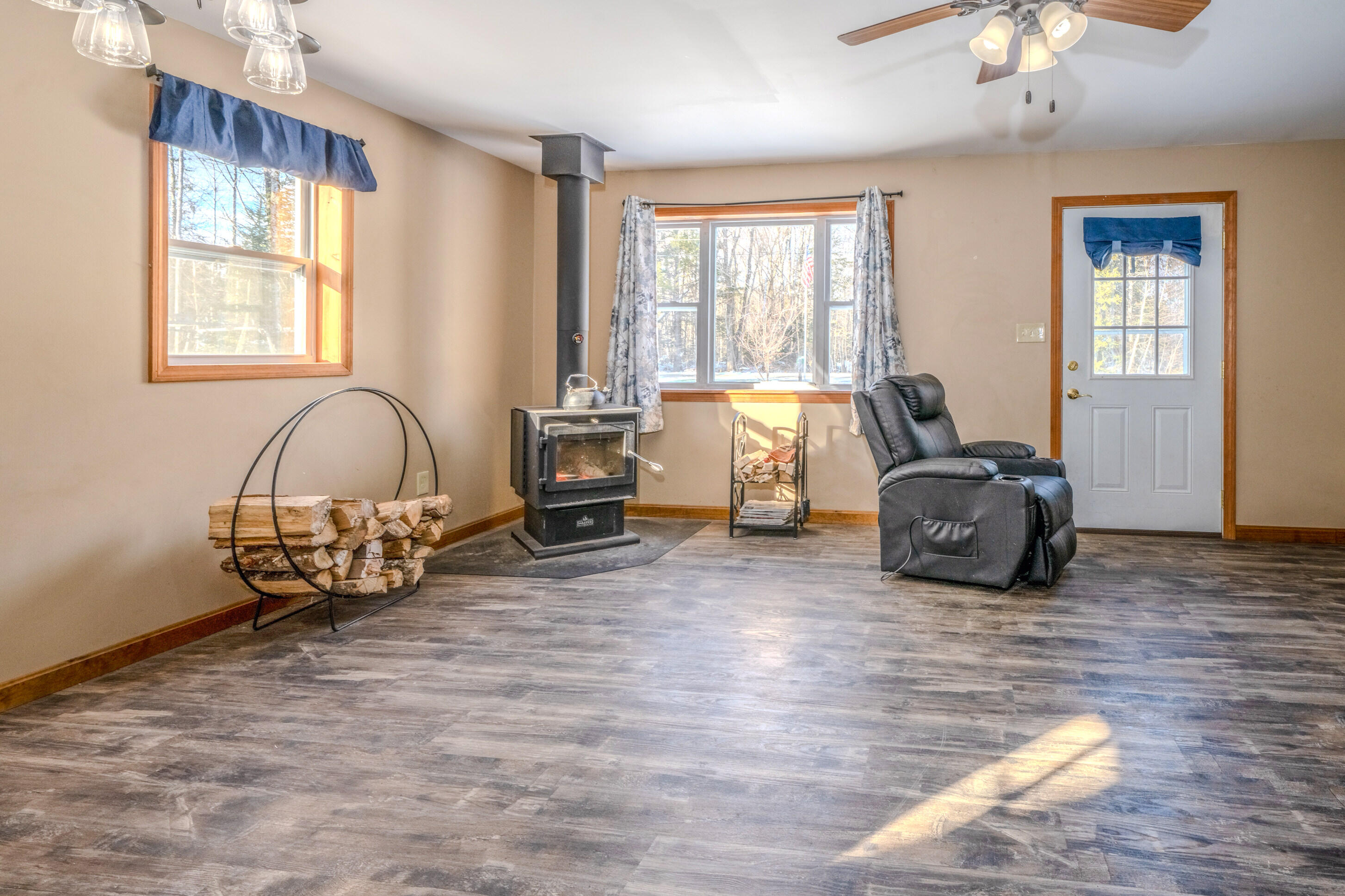 property viewer photo 7