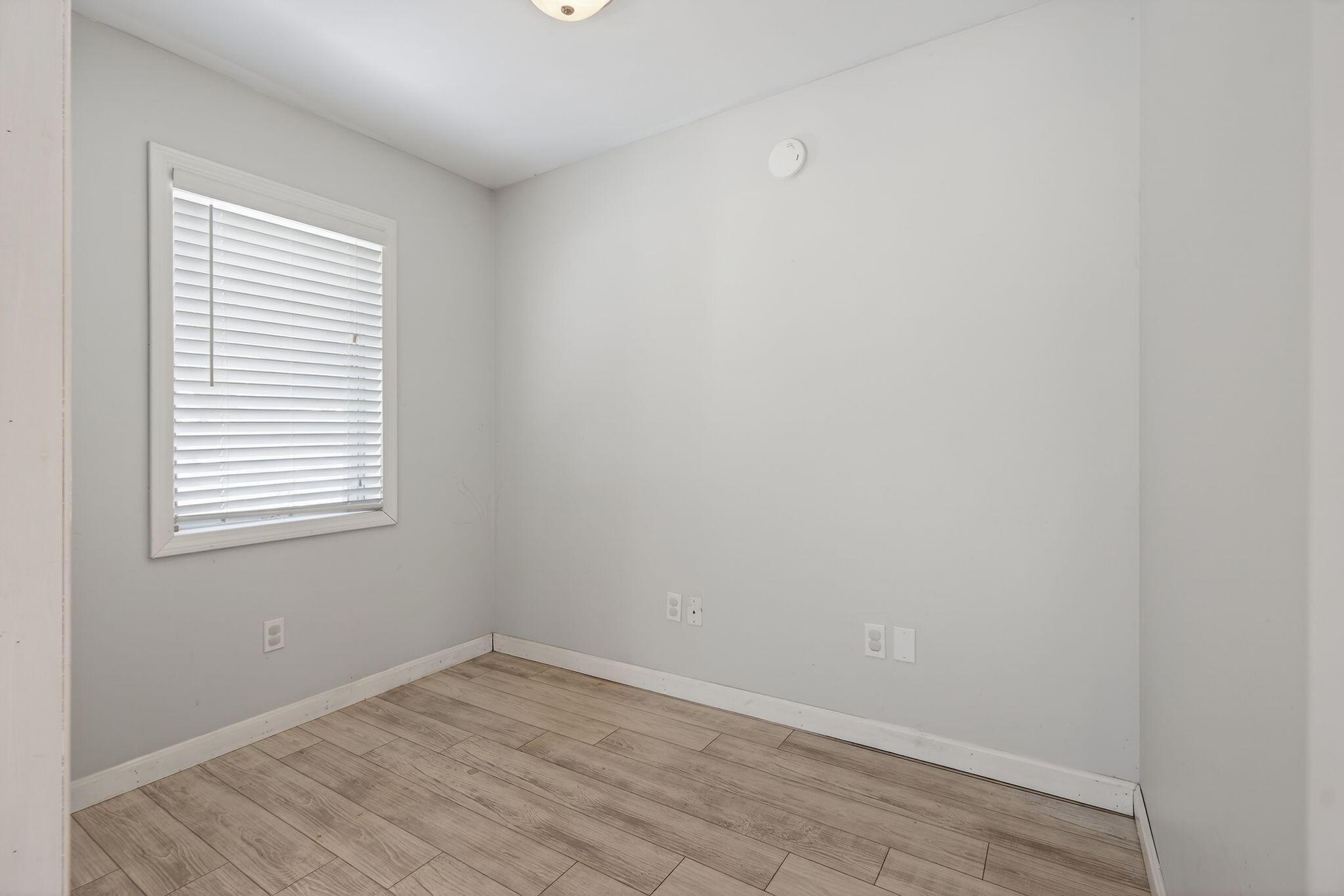 property viewer photo 11