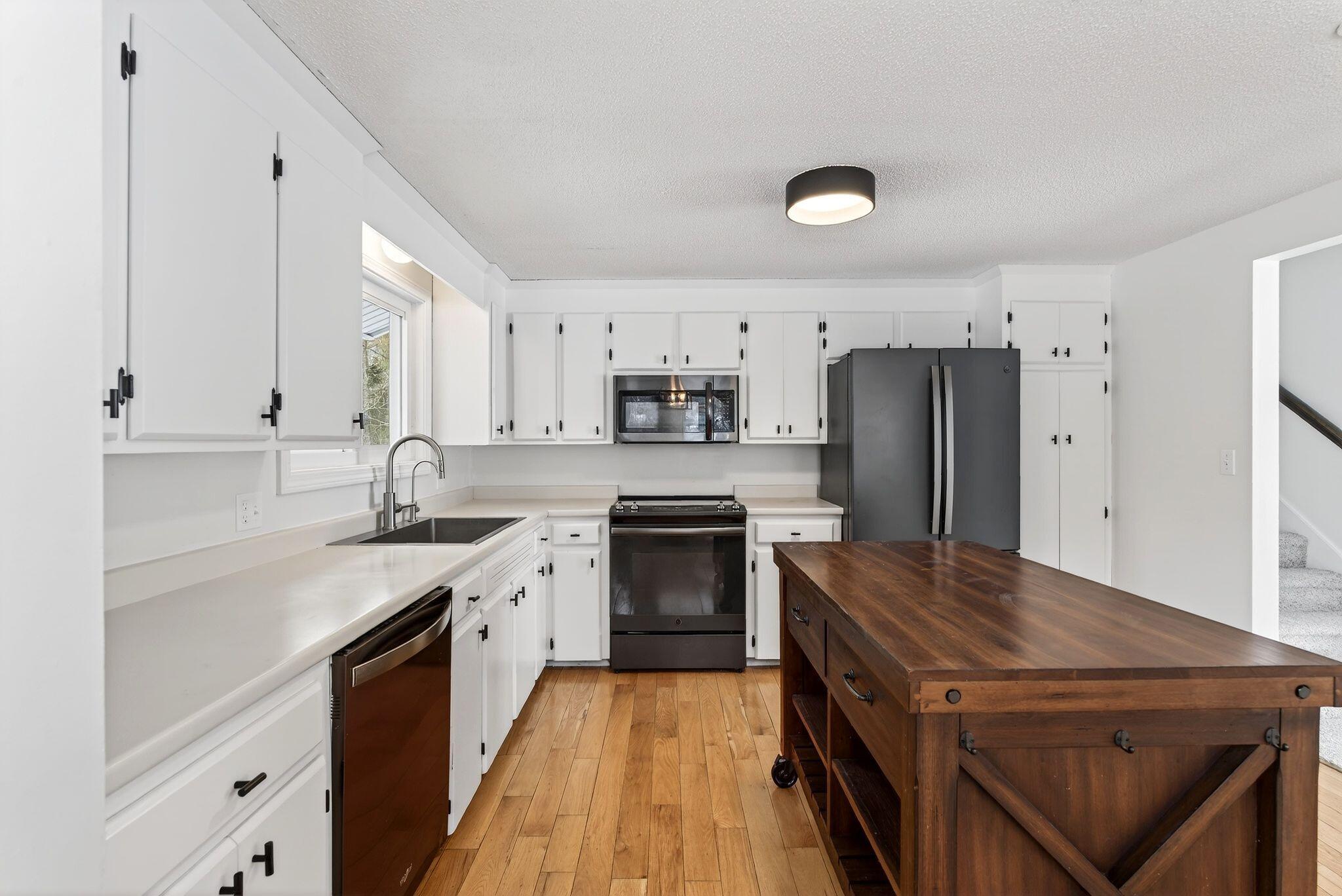 property viewer photo 2