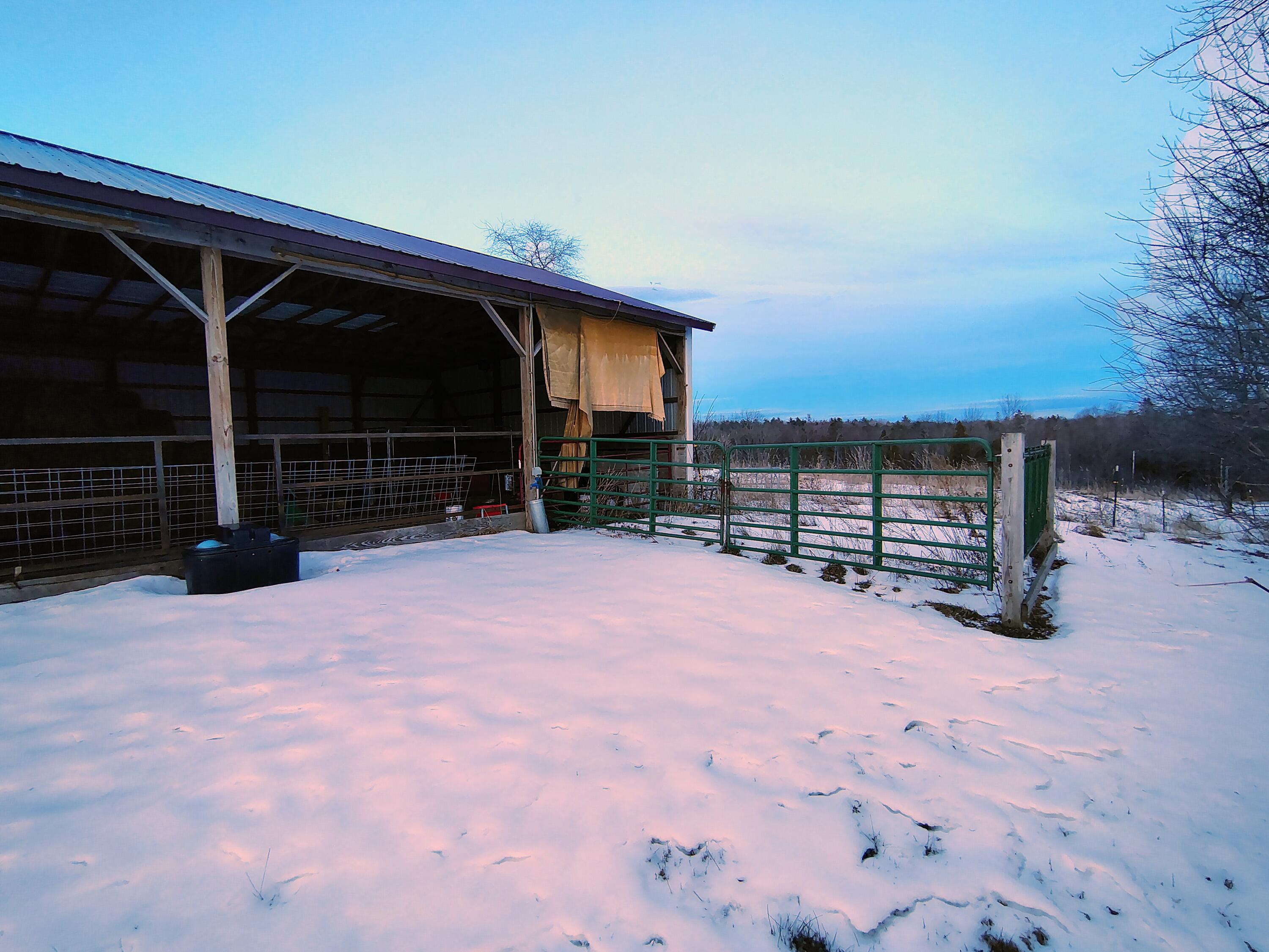 property viewer photo 47