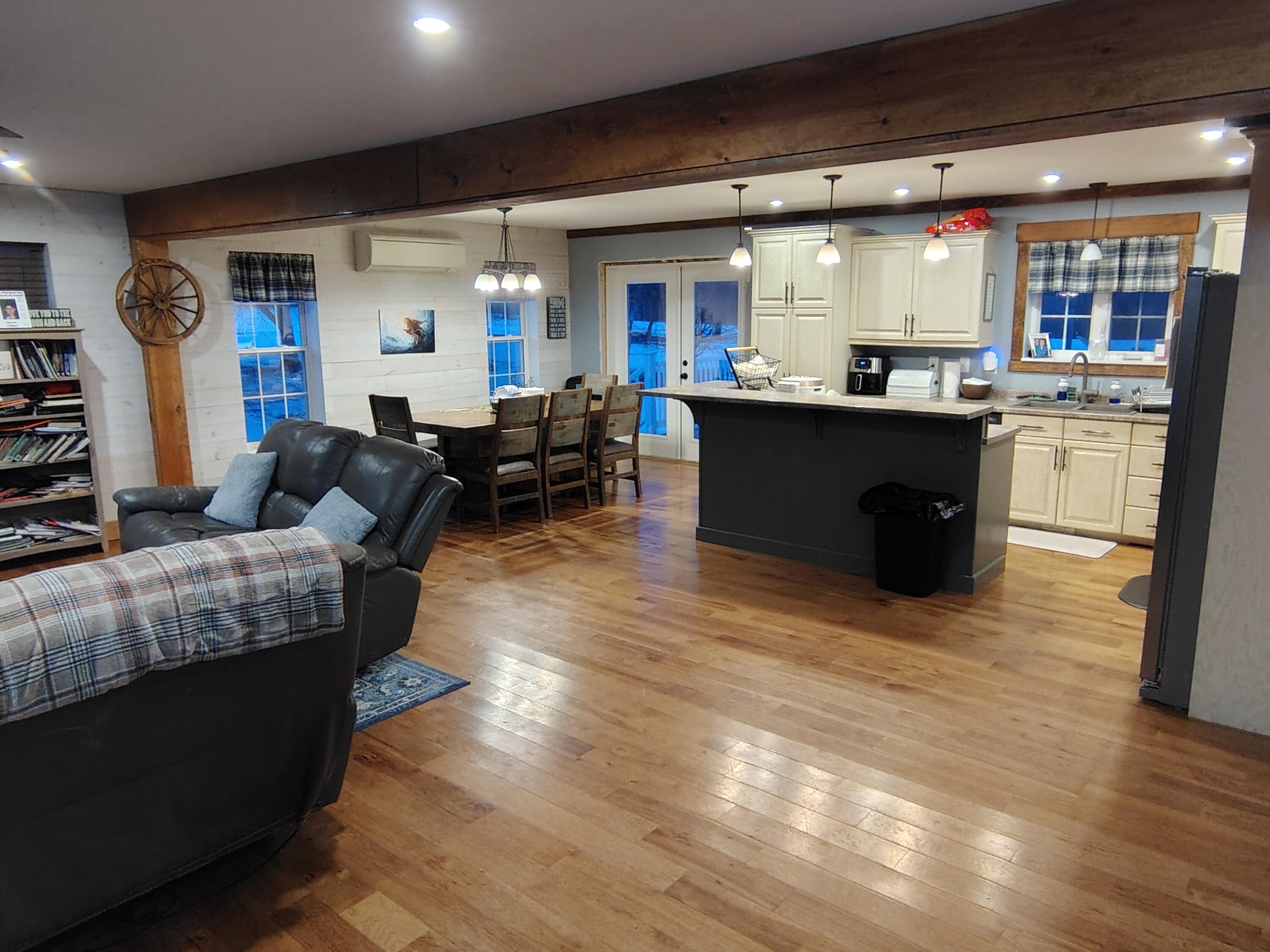 property viewer photo 5