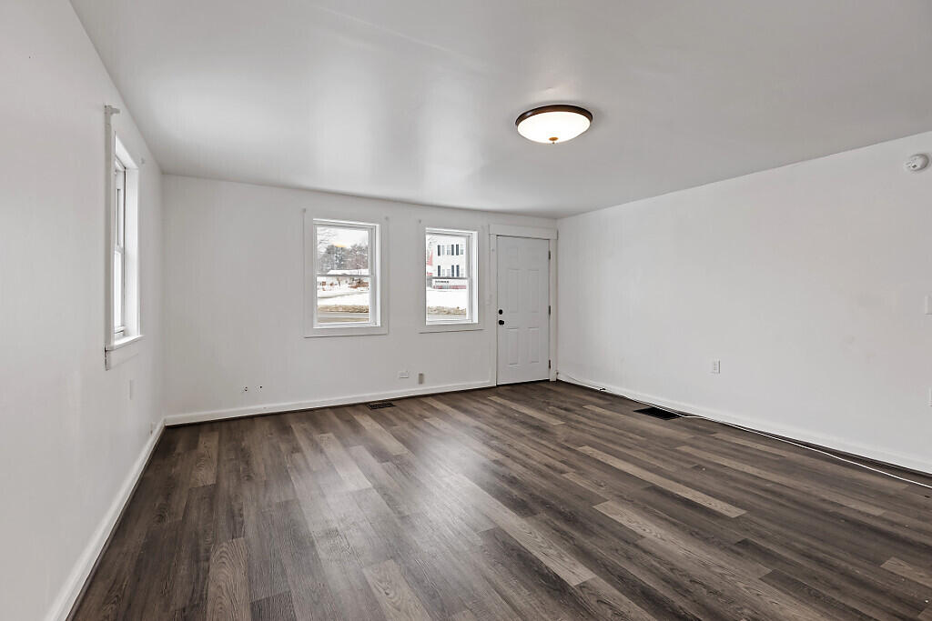 property viewer photo 15