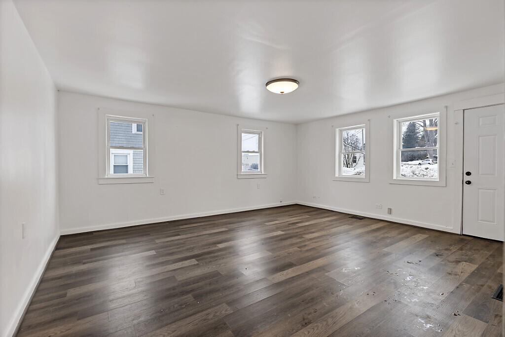 property viewer photo 16