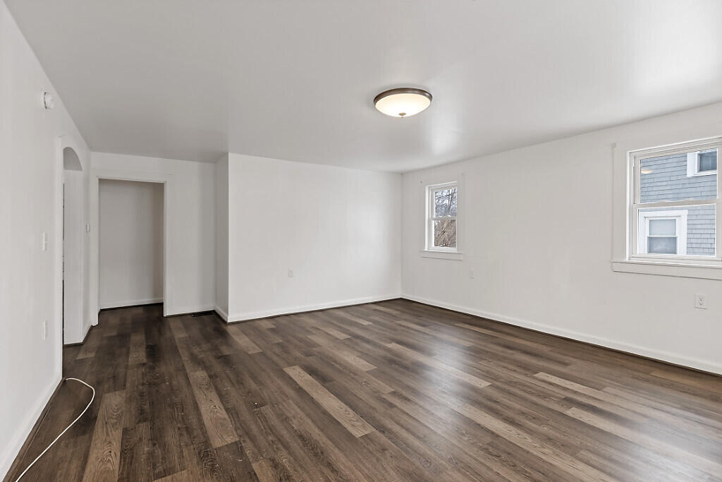 property viewer photo 17