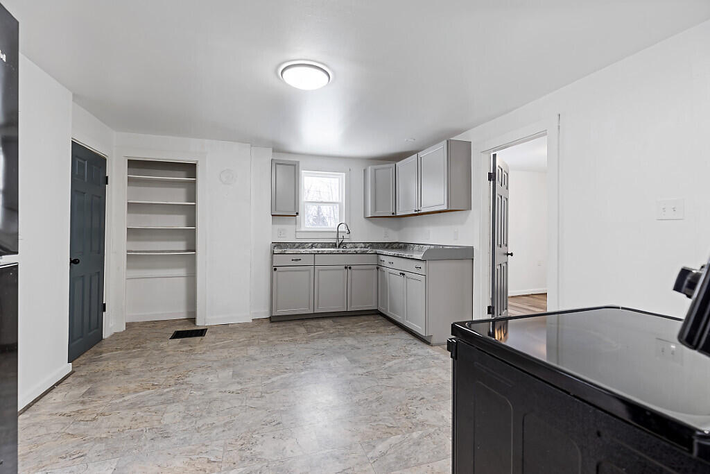 property viewer photo 20