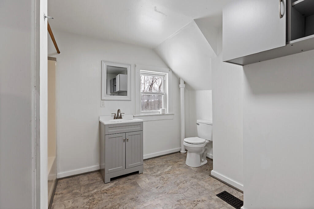 property viewer photo 27