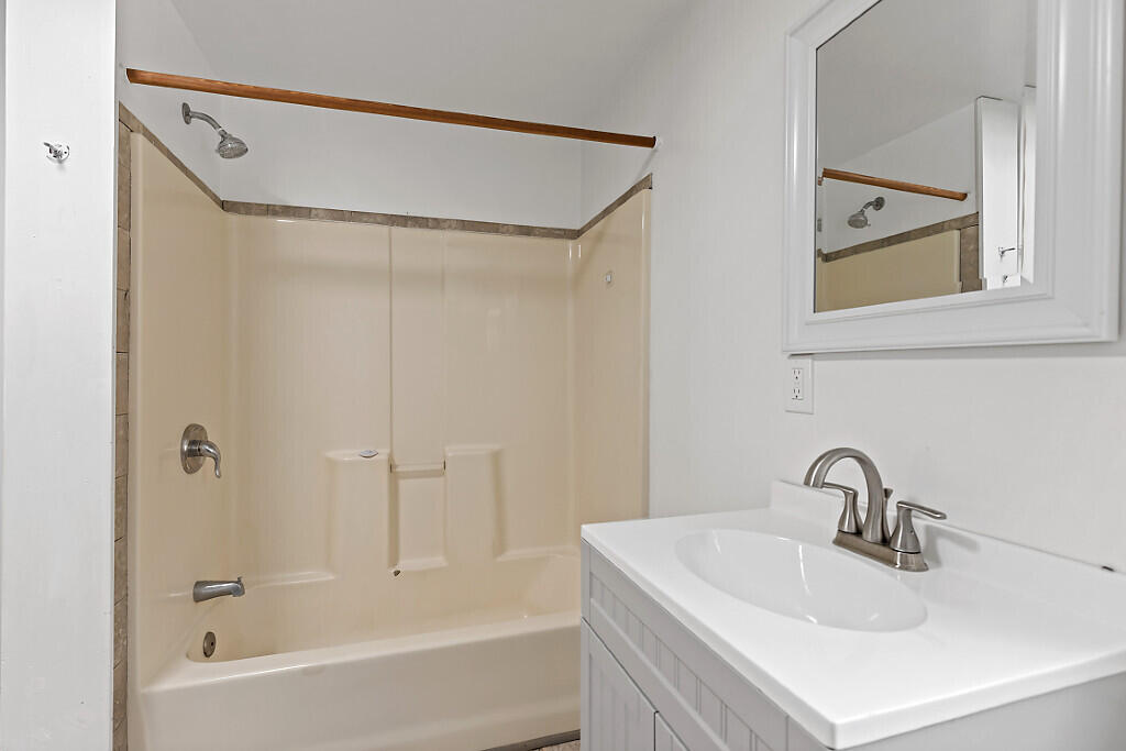 property viewer photo 28