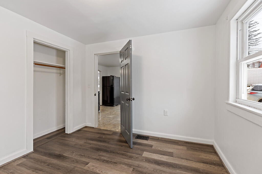property viewer photo 31