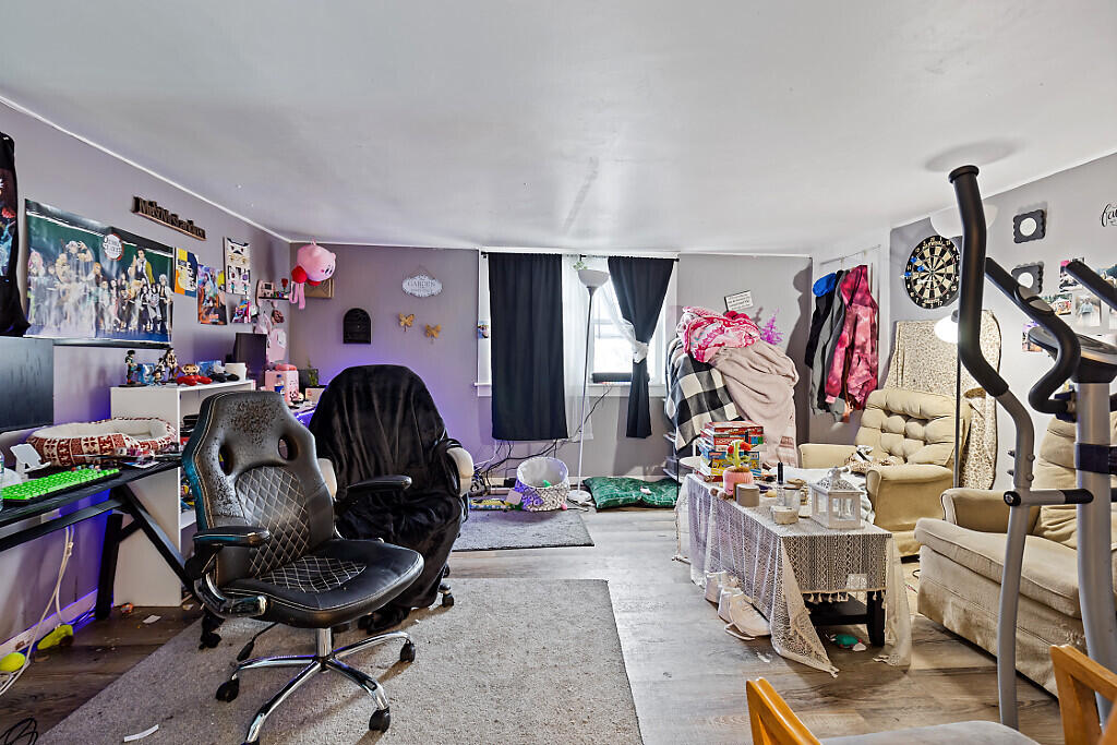 property viewer photo 40