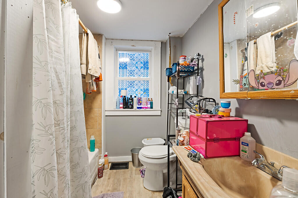 property viewer photo 43