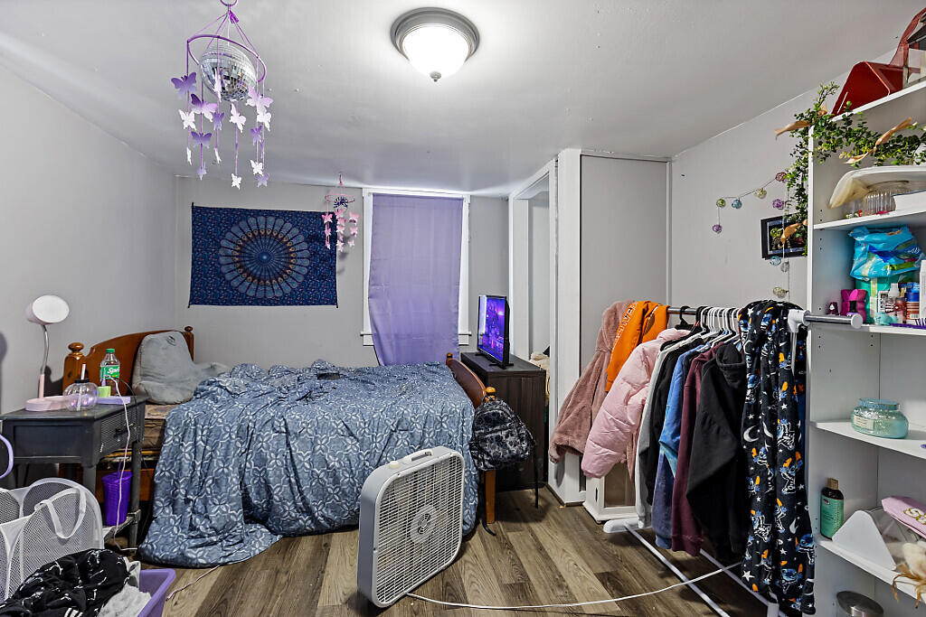 property viewer photo 45