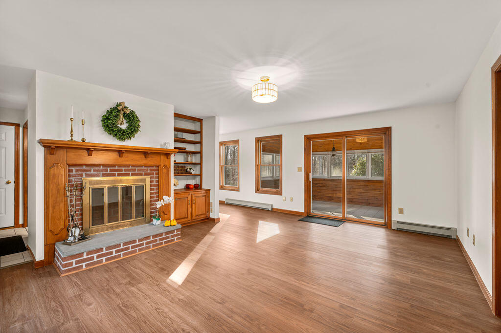 property viewer photo 7