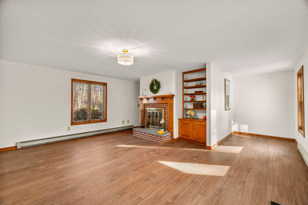 property viewer photo 9