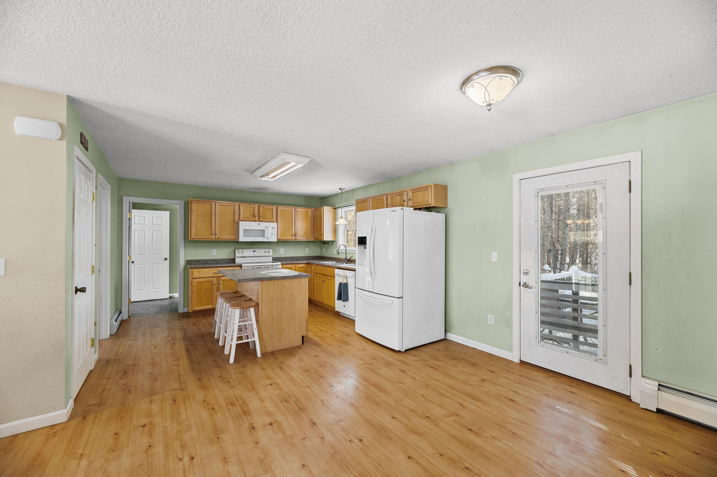 property viewer photo 4
