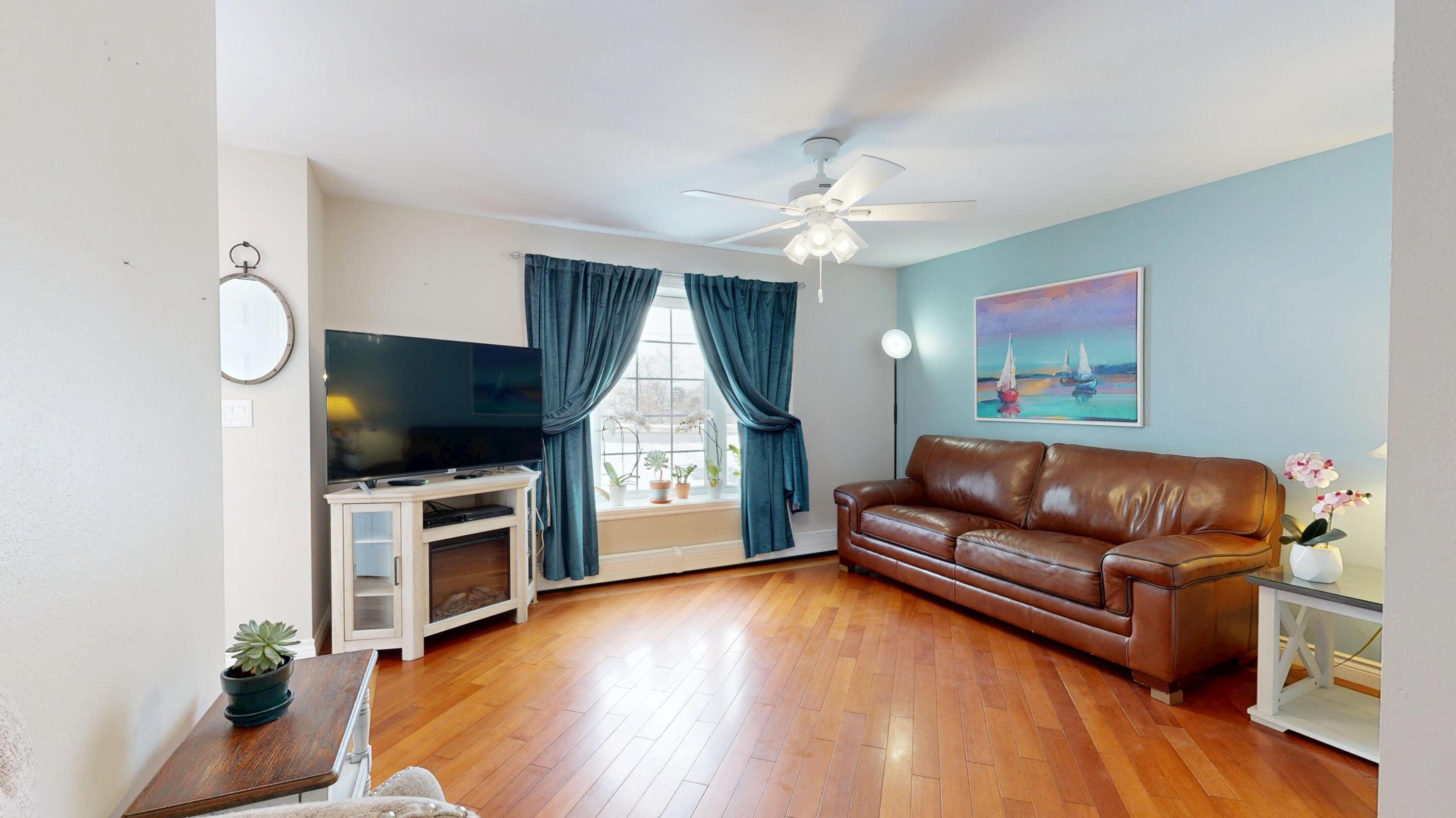 property viewer photo 1
