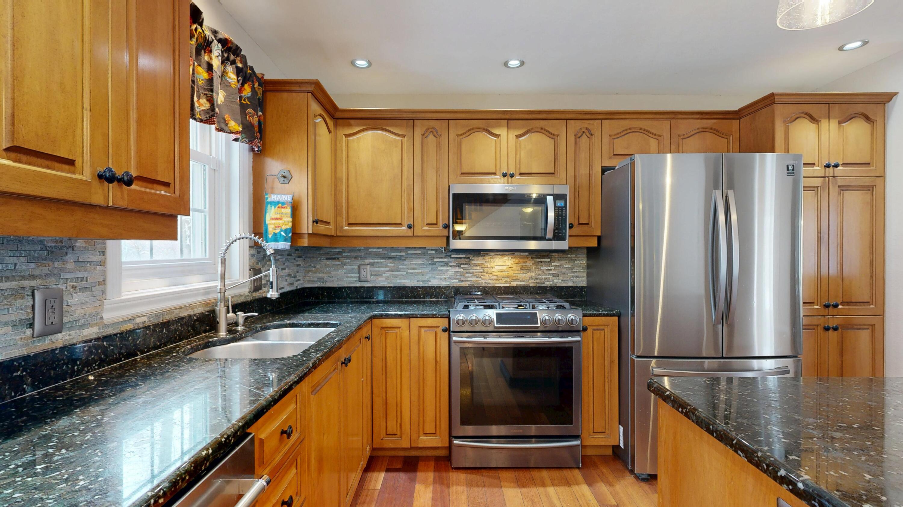 property viewer photo 18