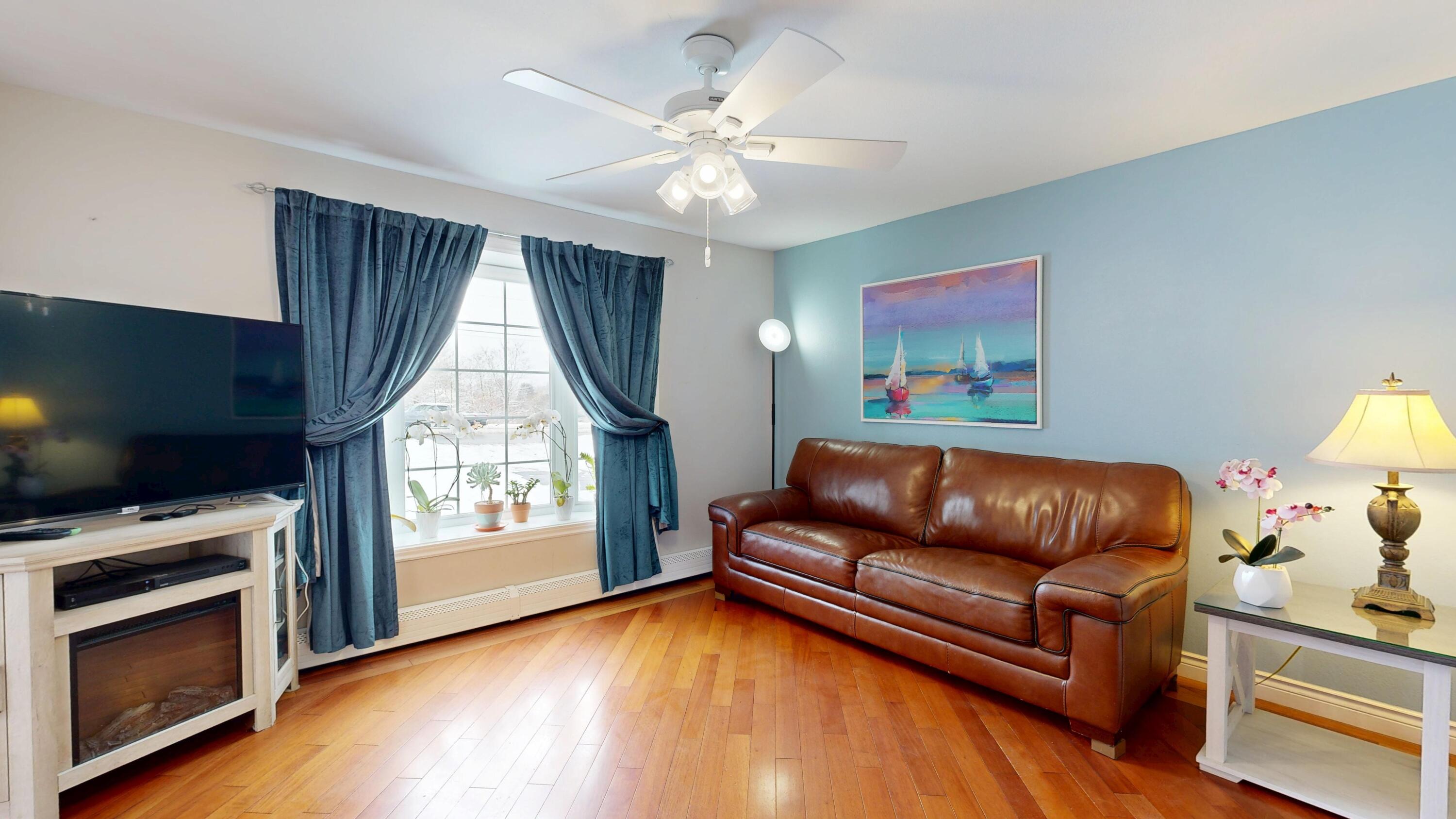 property viewer photo 2