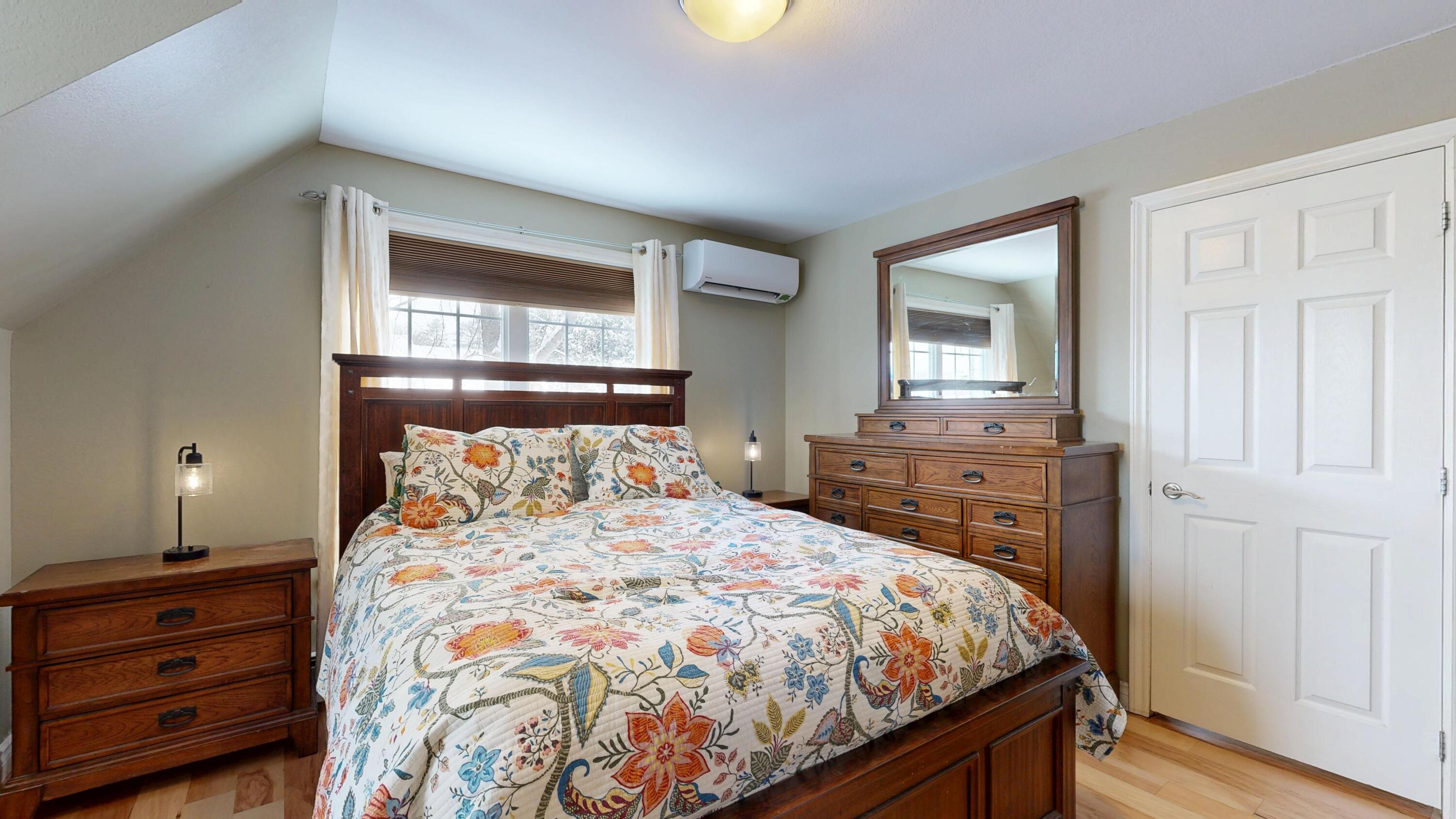 property viewer photo 40