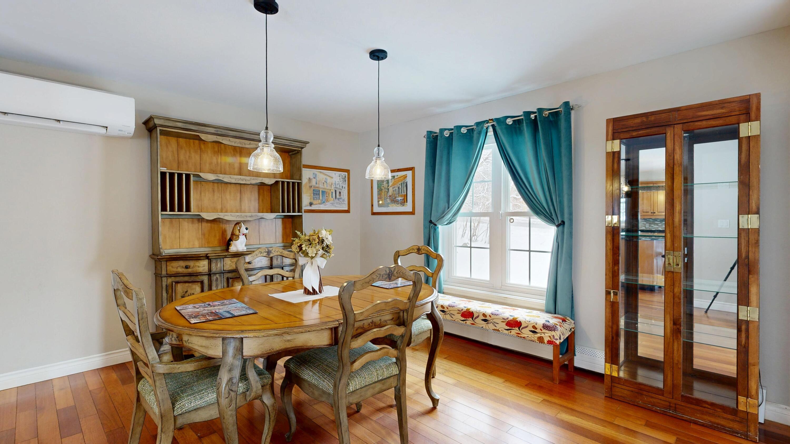 property viewer photo 9