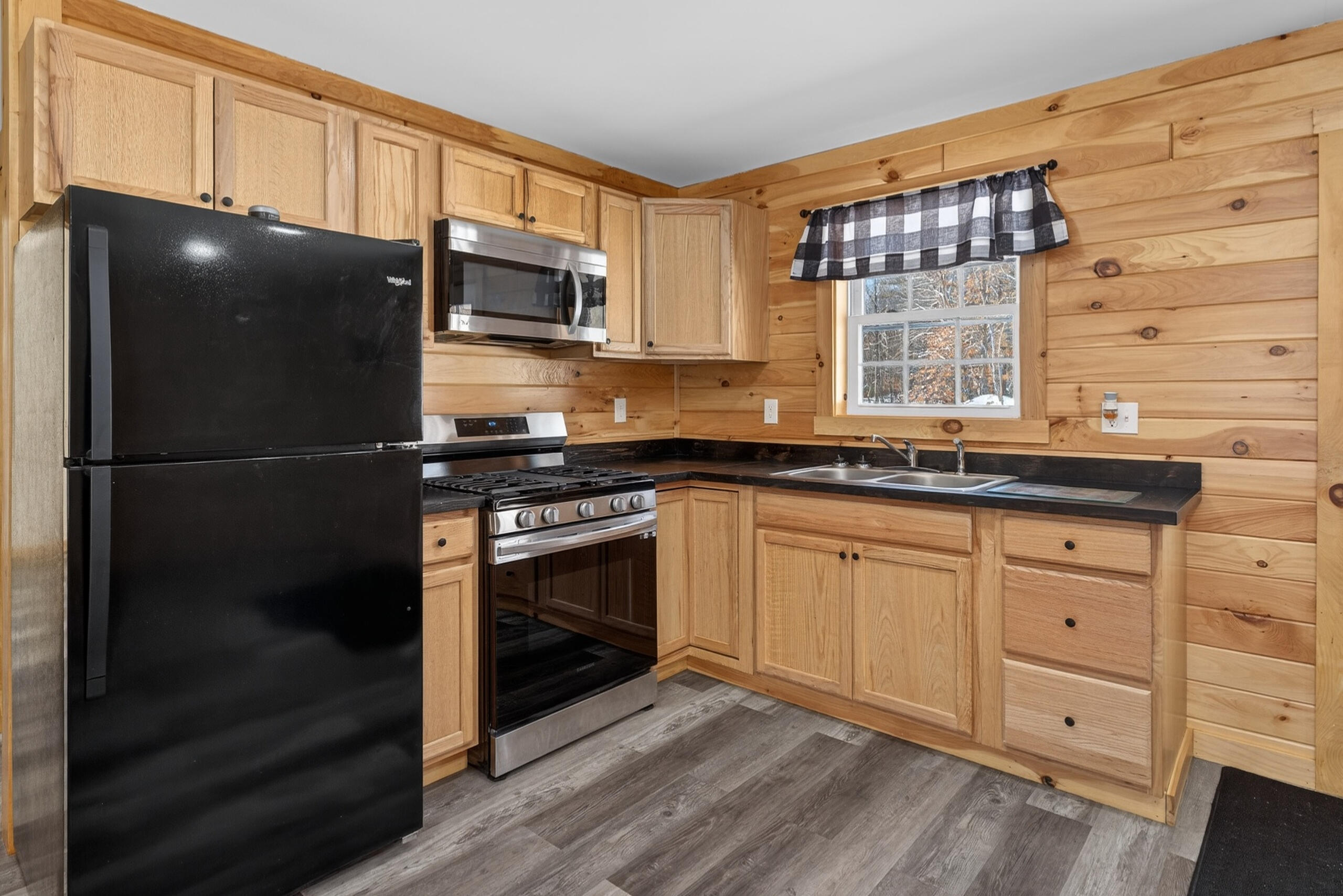property viewer photo 2