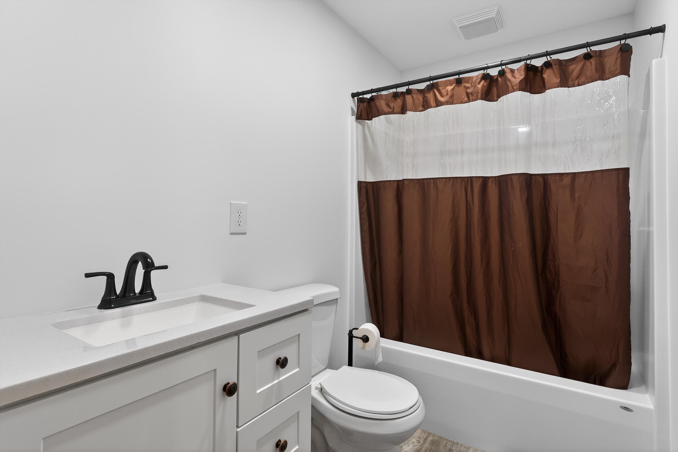 property viewer photo 9