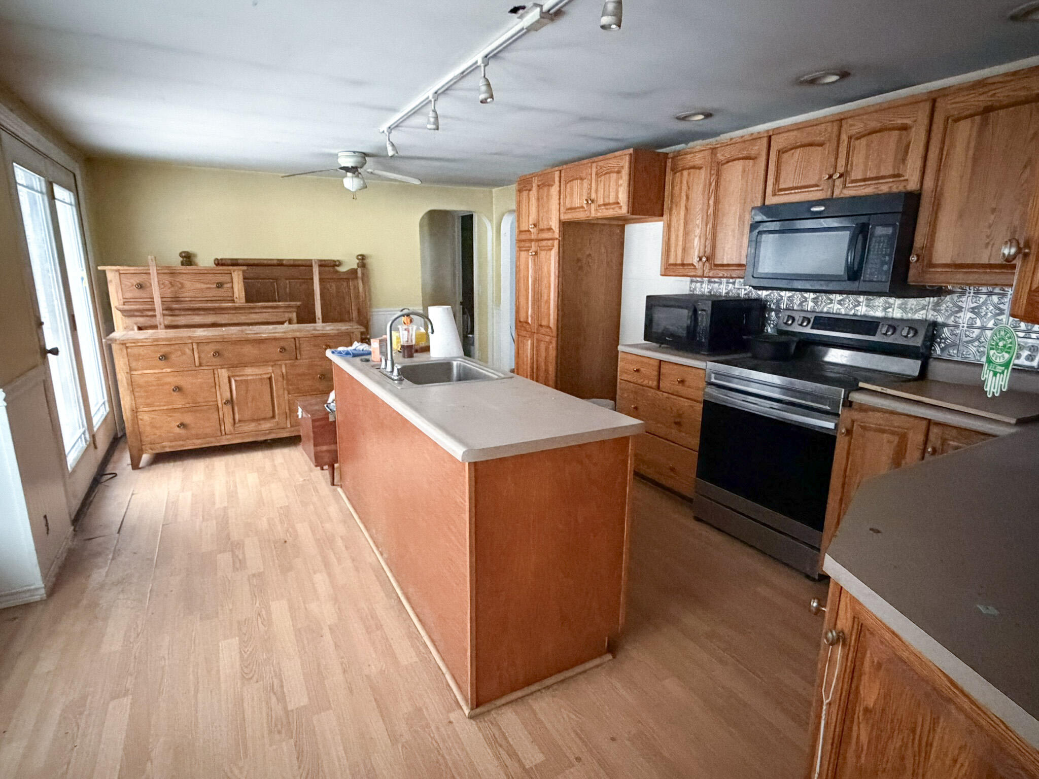 property viewer photo 2