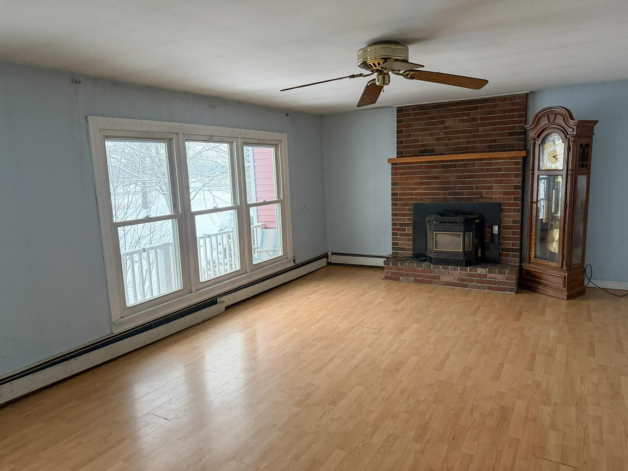 property viewer photo 3