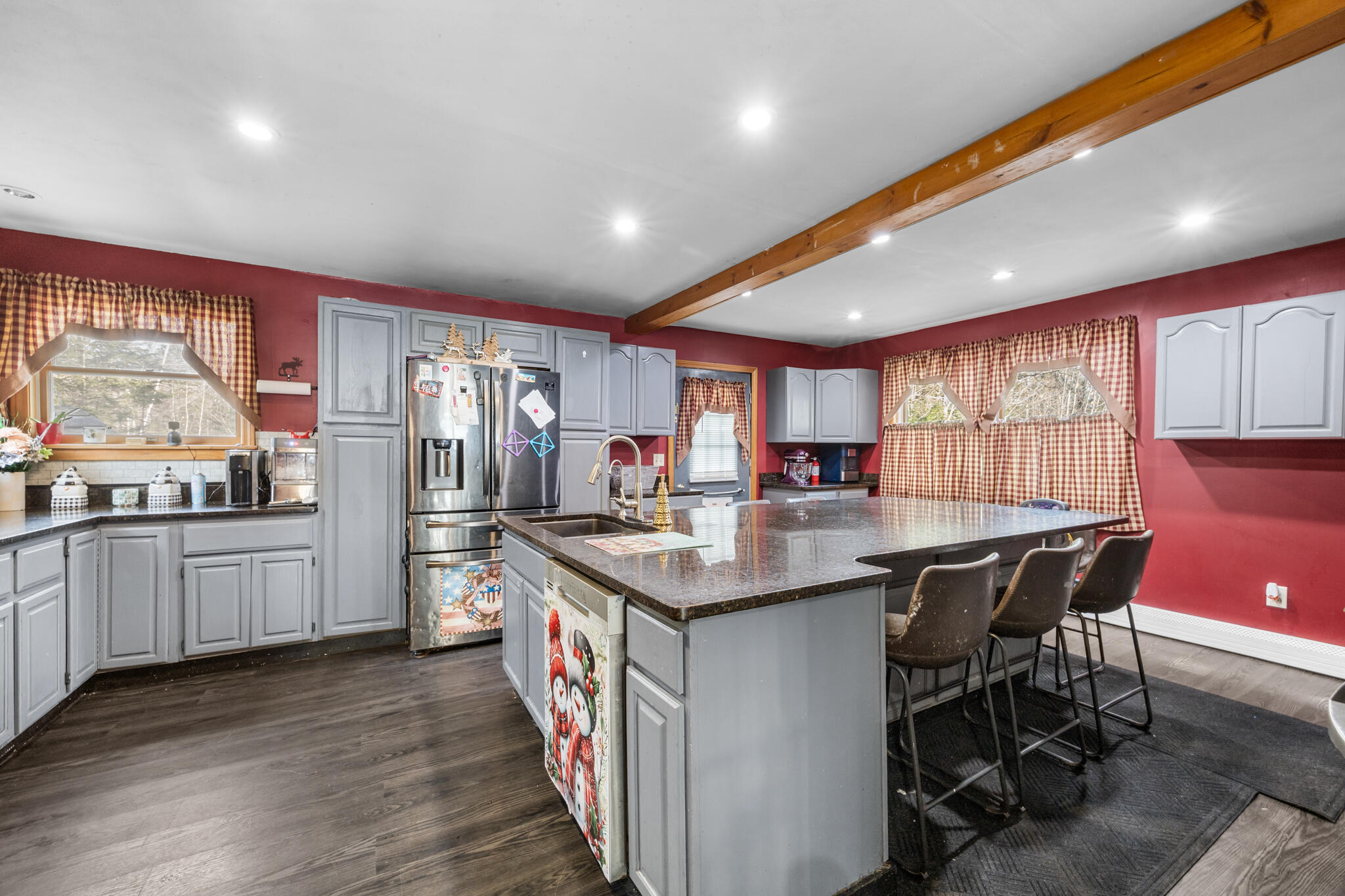 main property photo 13