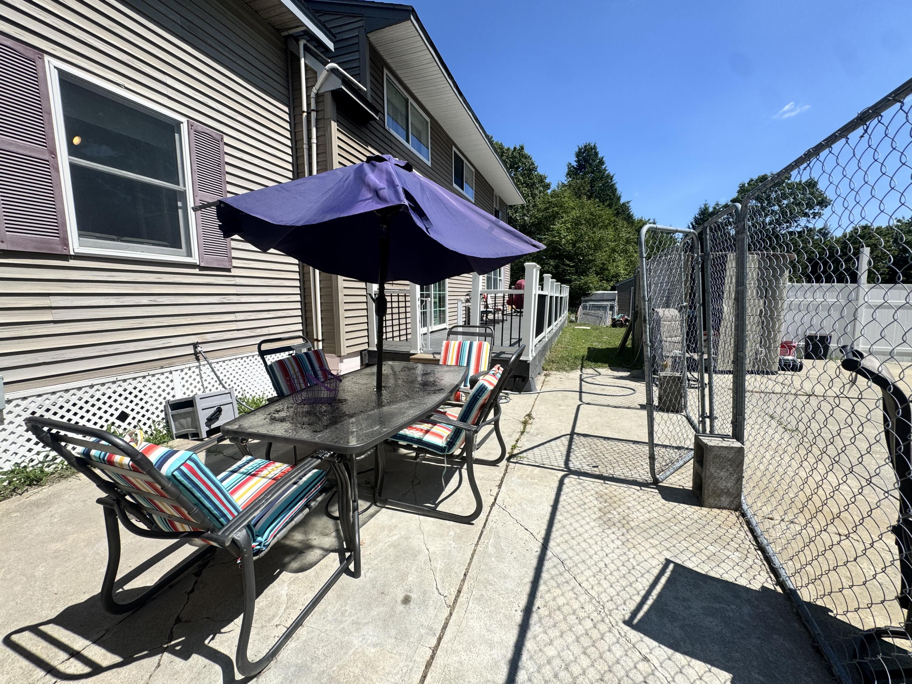 main property photo 67